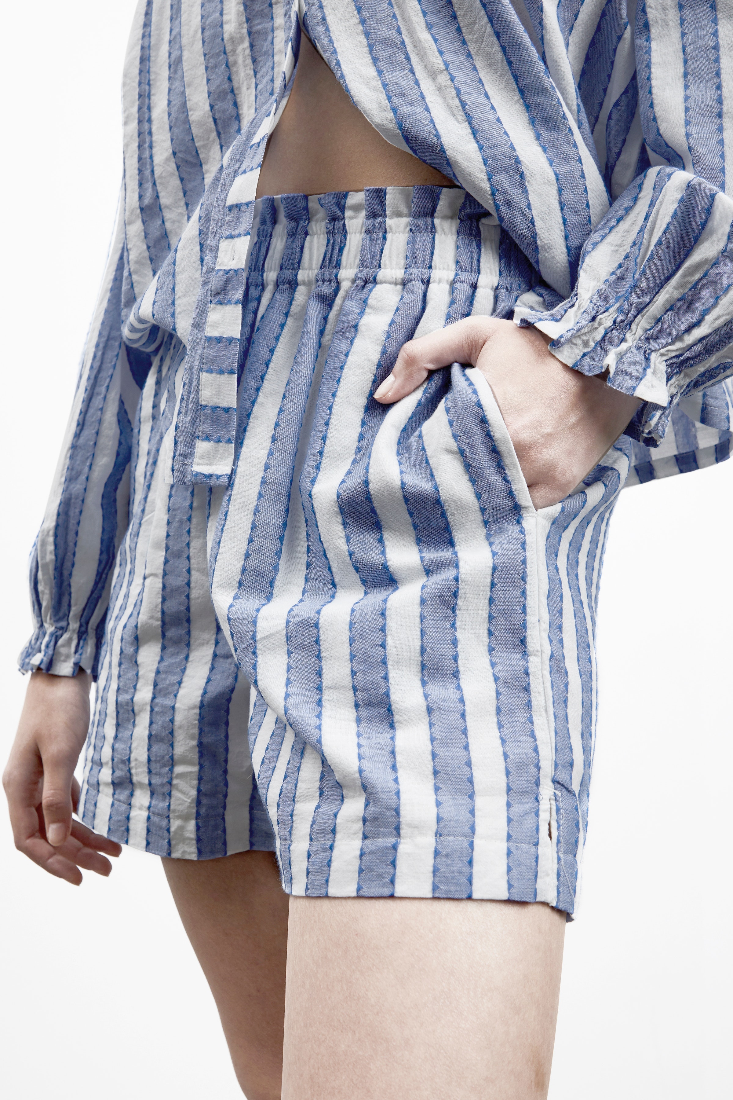 IHEZOMA Shorts LOOKBOOK DETAIL 20118326-201847