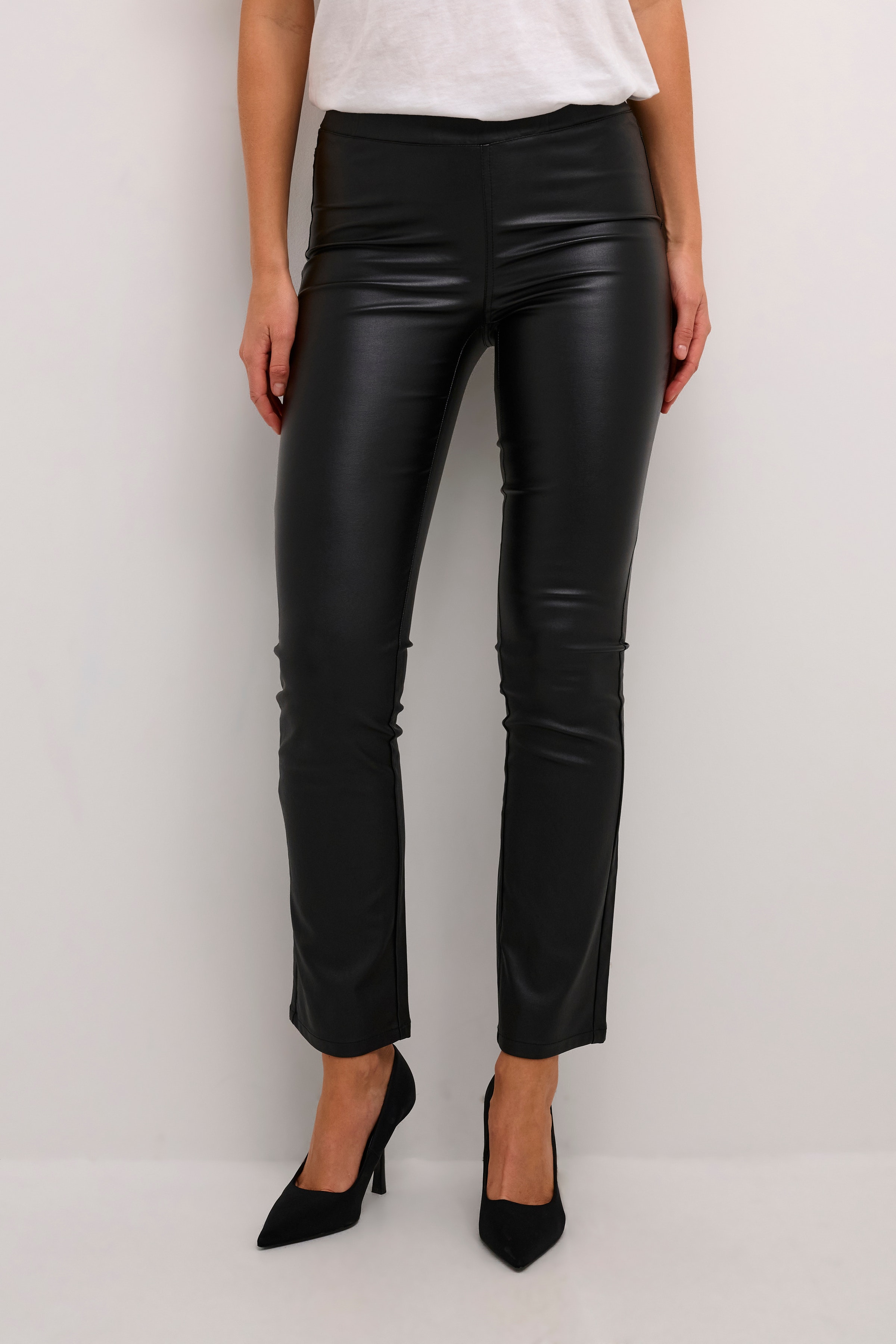 KAada Broek LOOKBOOK FRONT 10552176-100121