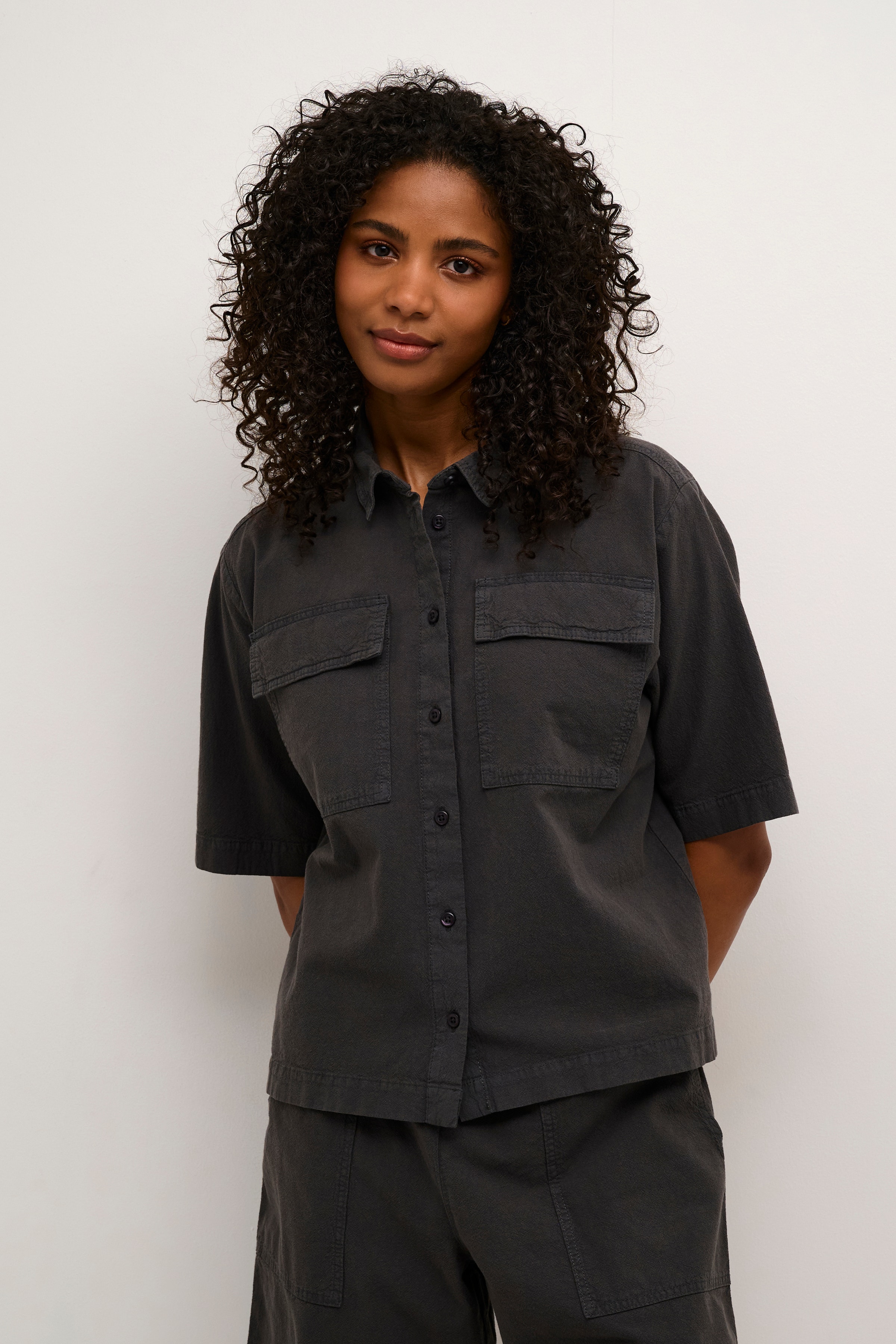 KAnaya Skjorta LOOKBOOK FRONT 10509503-190205