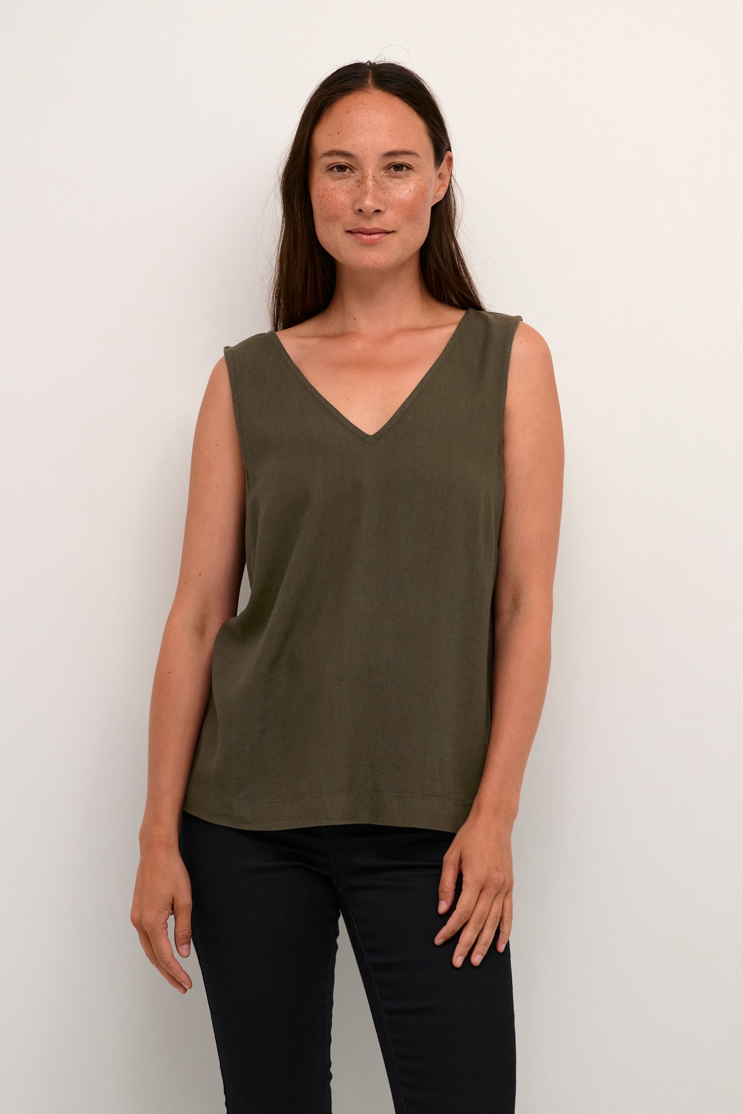 KAmilia Leinen Top LOOKBOOK FRONT 10508426-190414