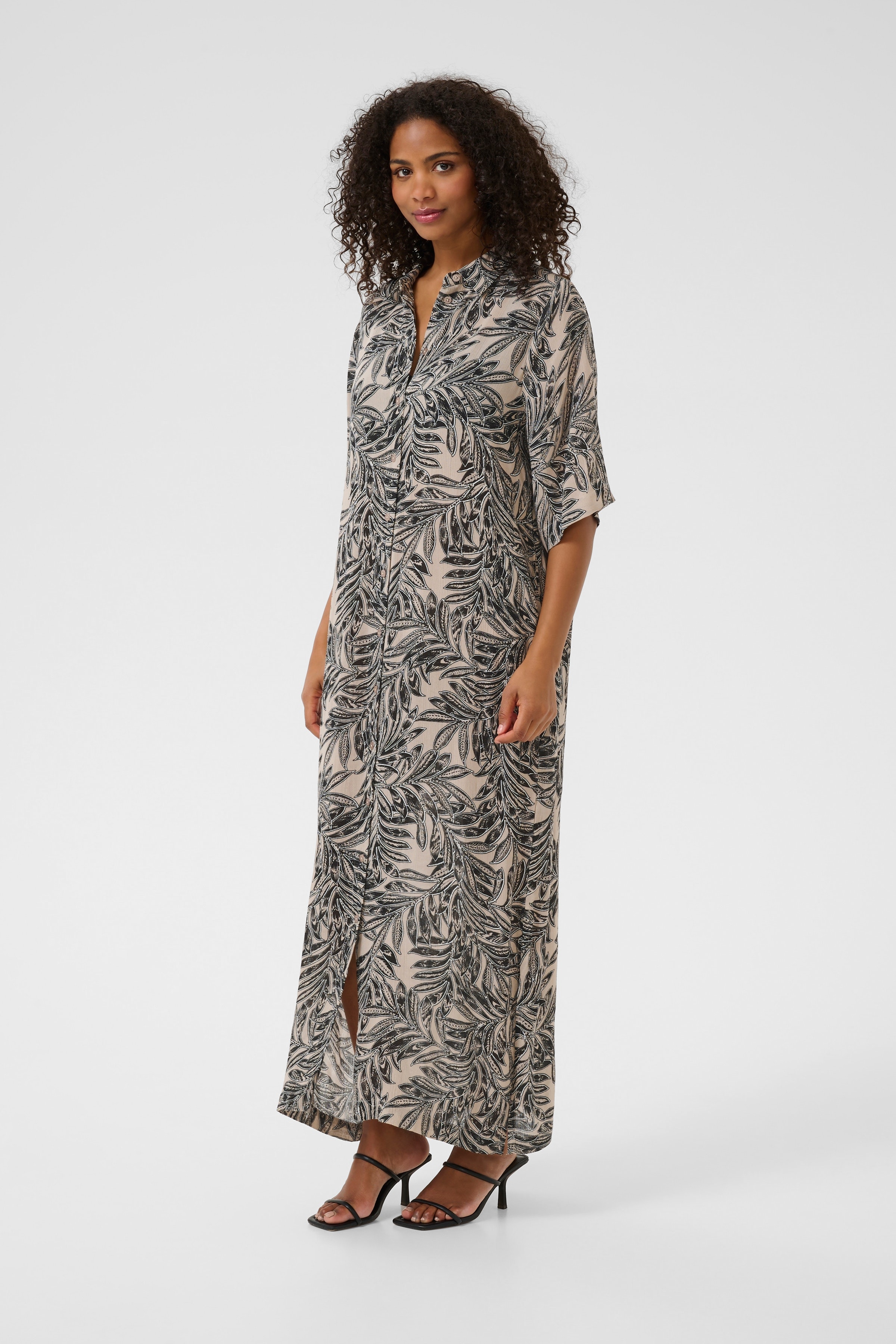 KAthora Dress LOOKBOOK FRONT 10510040-108185