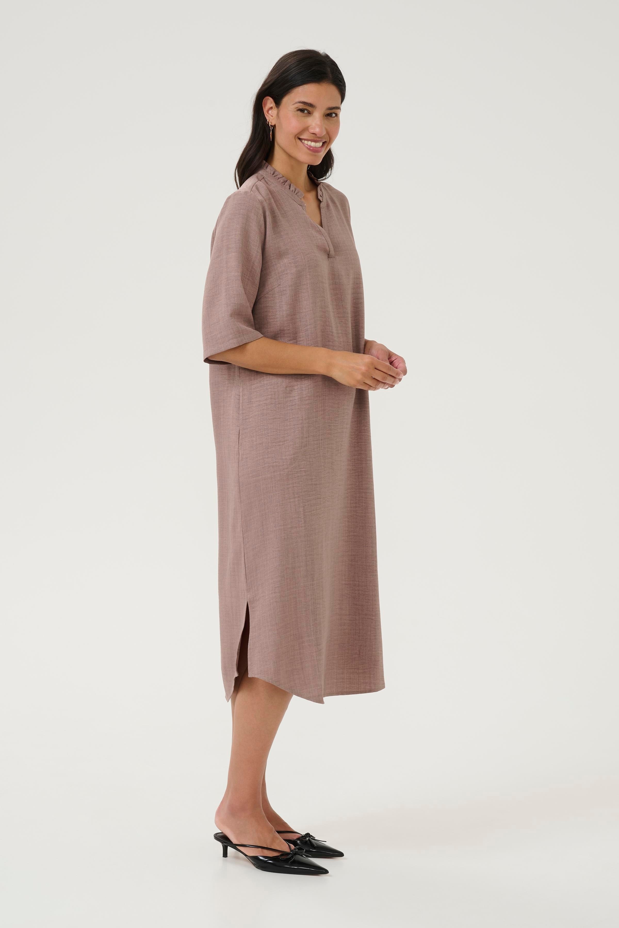 BPoda Kleid LOOKBOOK FRONT 40200028-1713191