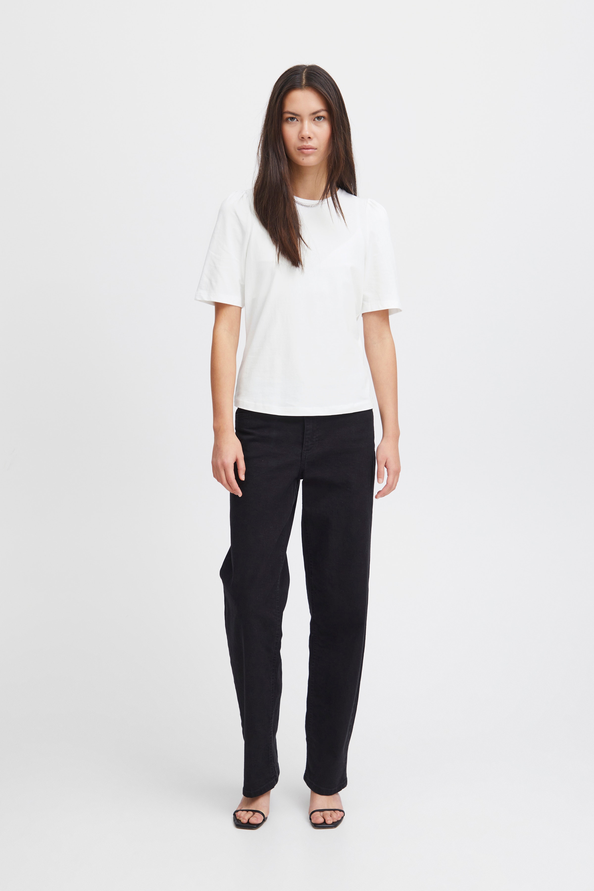IHLILVINA T-shirt LOOKBOOK FRONT 20120325-114201