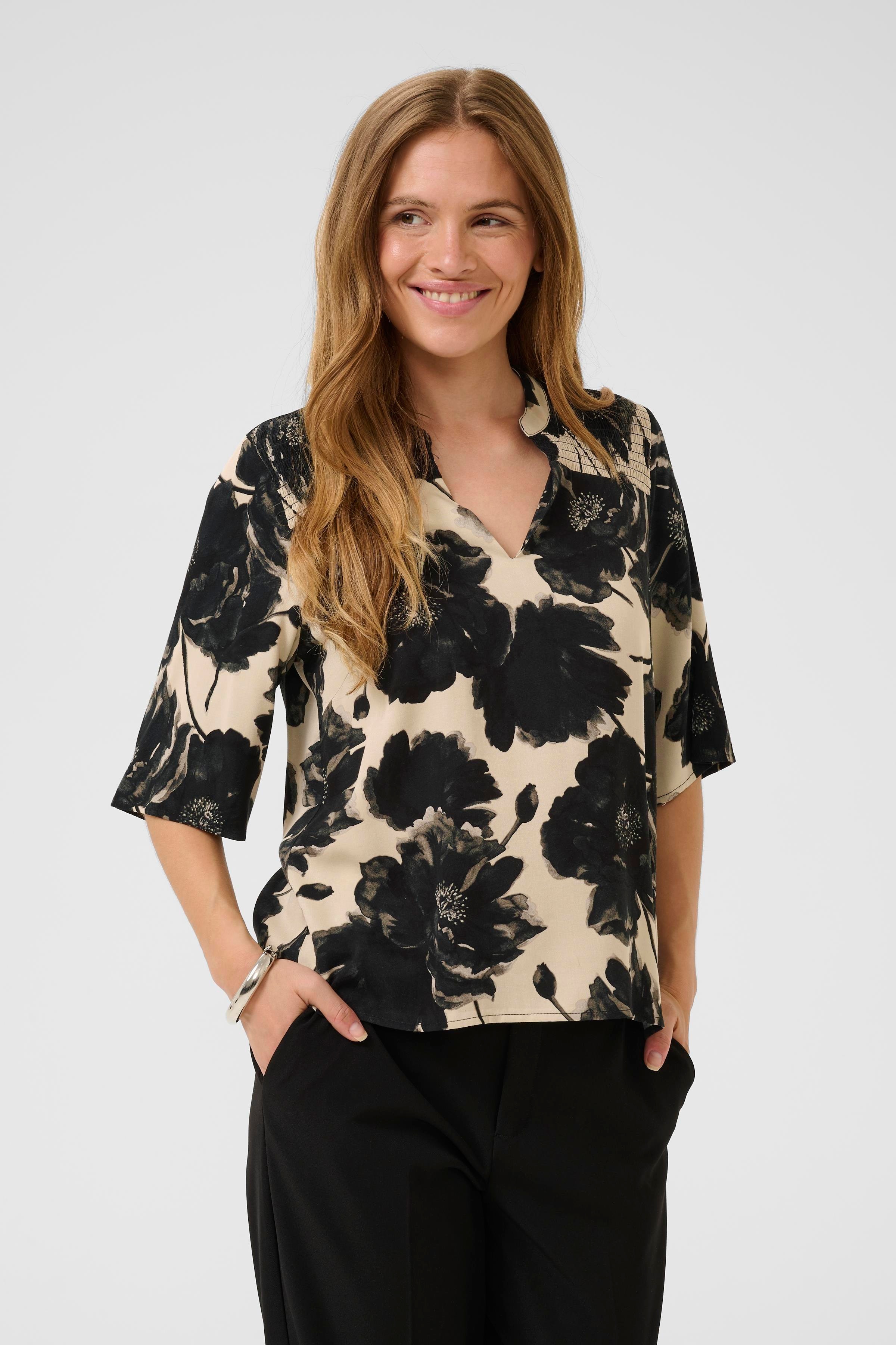CUrachel Bluse LOOKBOOK FRONT 50112380-108570