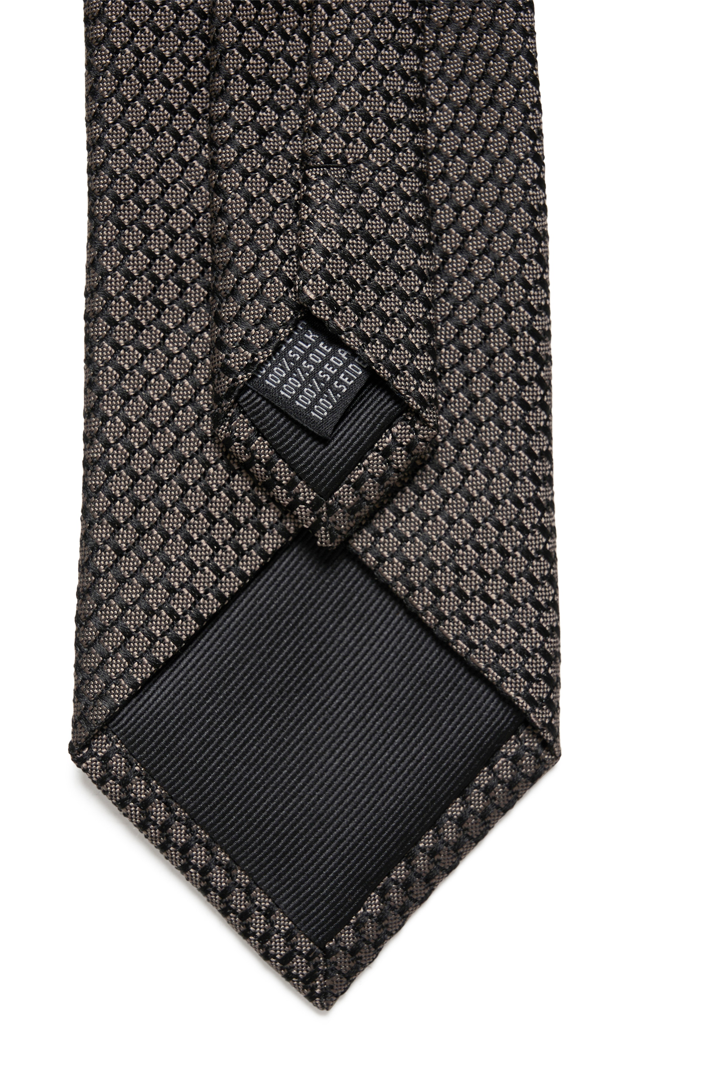 MAtie Tie PACK DETAIL 30207654-190808