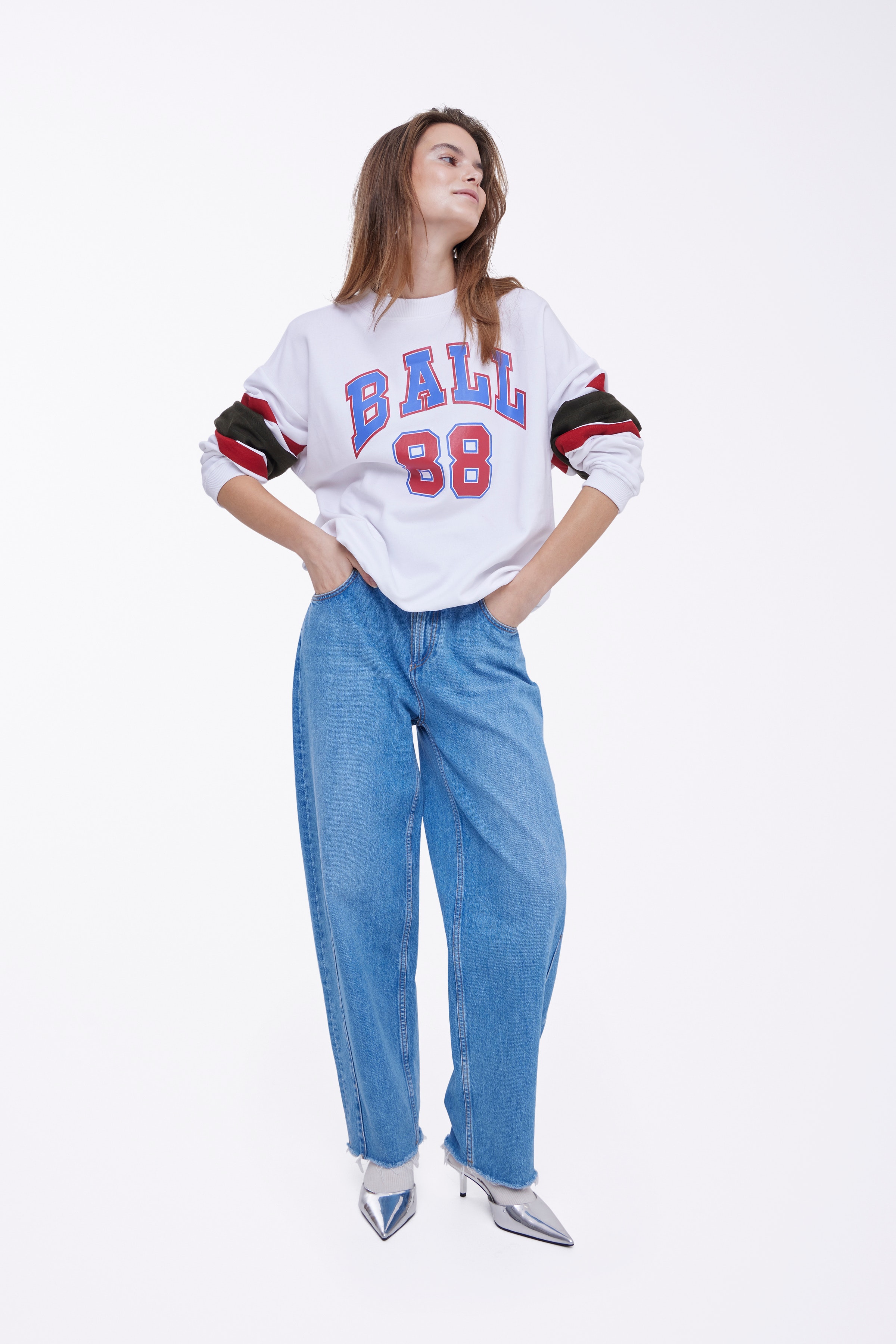 B788 ORIGINAL SWEATSHIRT LOOKBOOK FRONT 50400003-110601