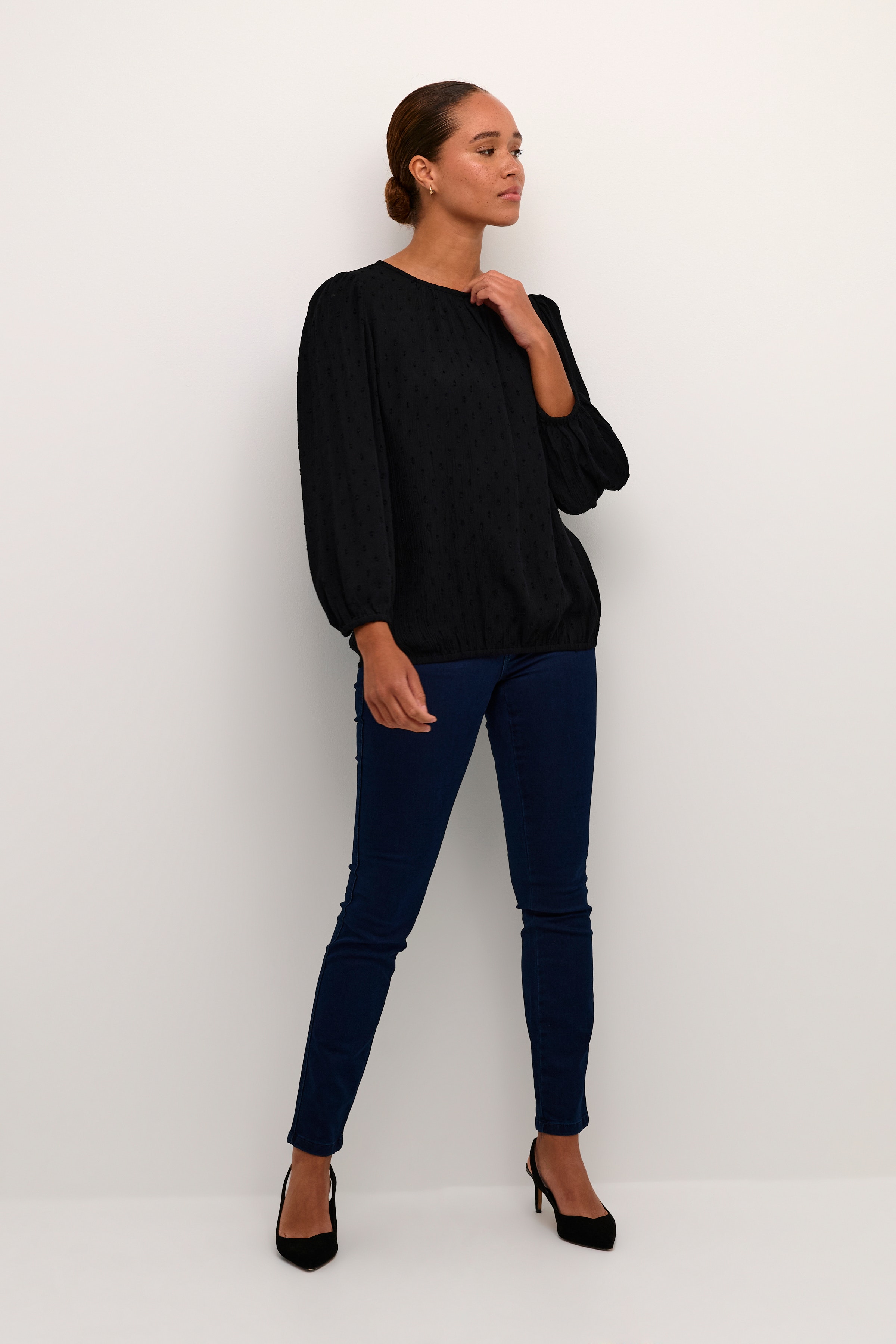 KAwilma Bluse LOOKBOOK FRONT 10508223-100121