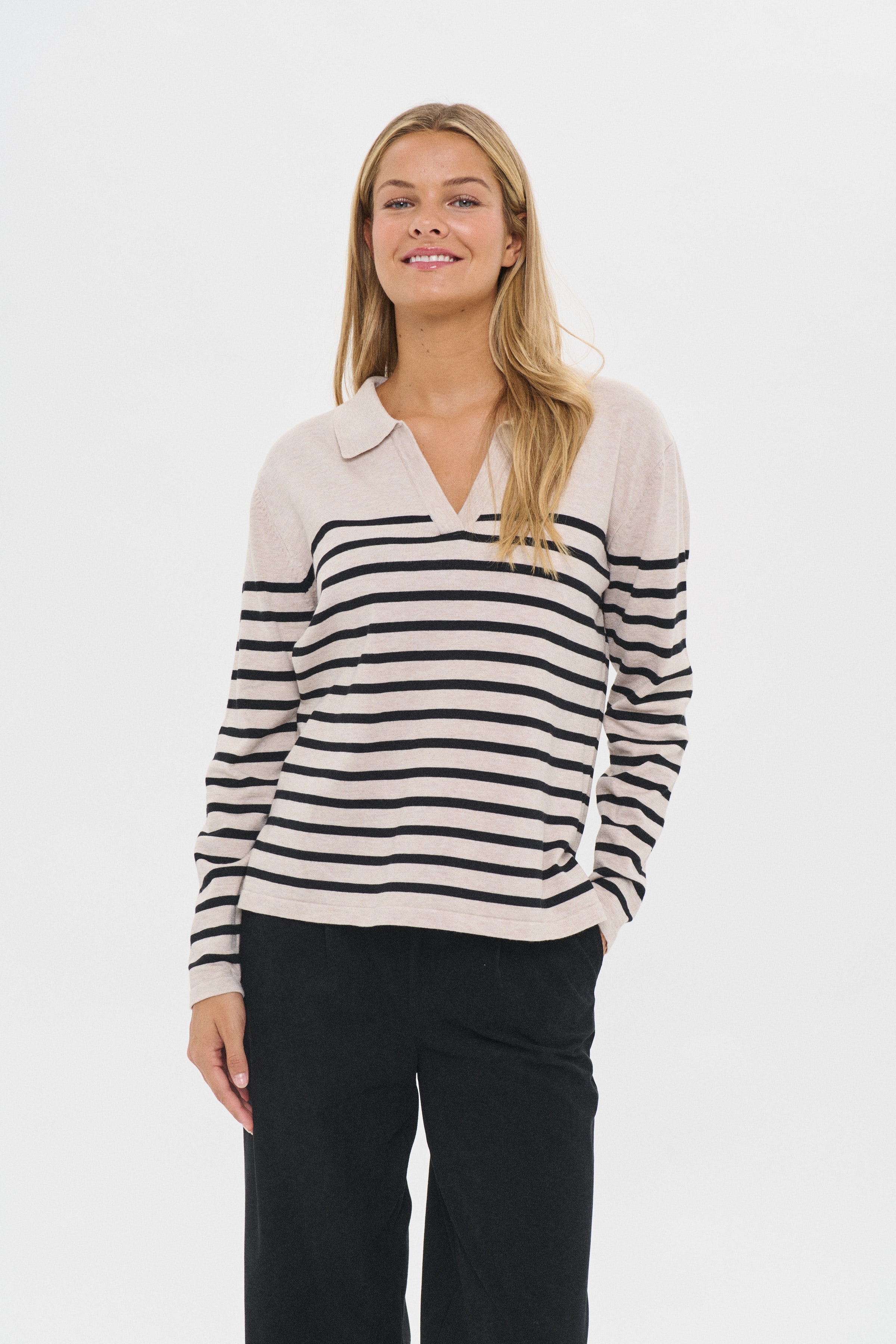 MilaSZ Pullover LOOKBOOK FRONT 30513770-303321