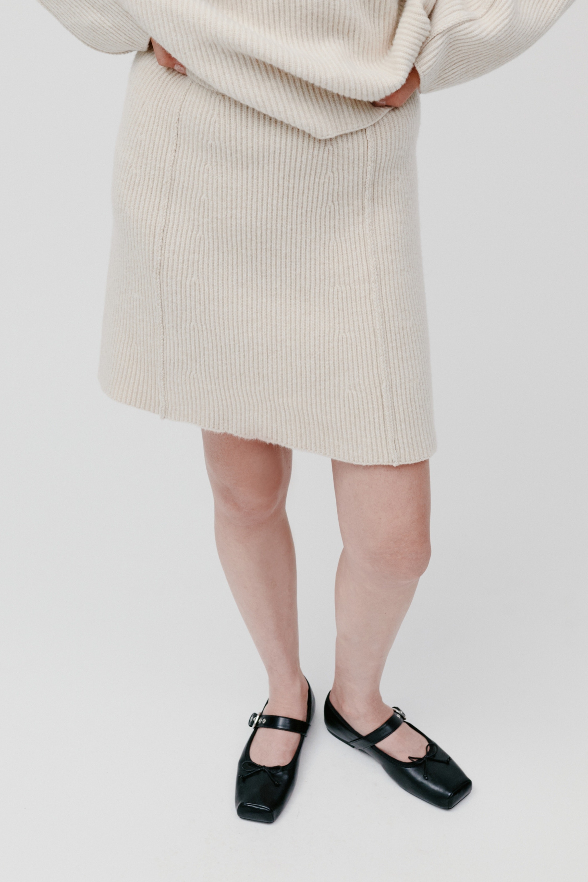 KEENA Skjørt LOOKBOOK FRONT 30600601-BE456