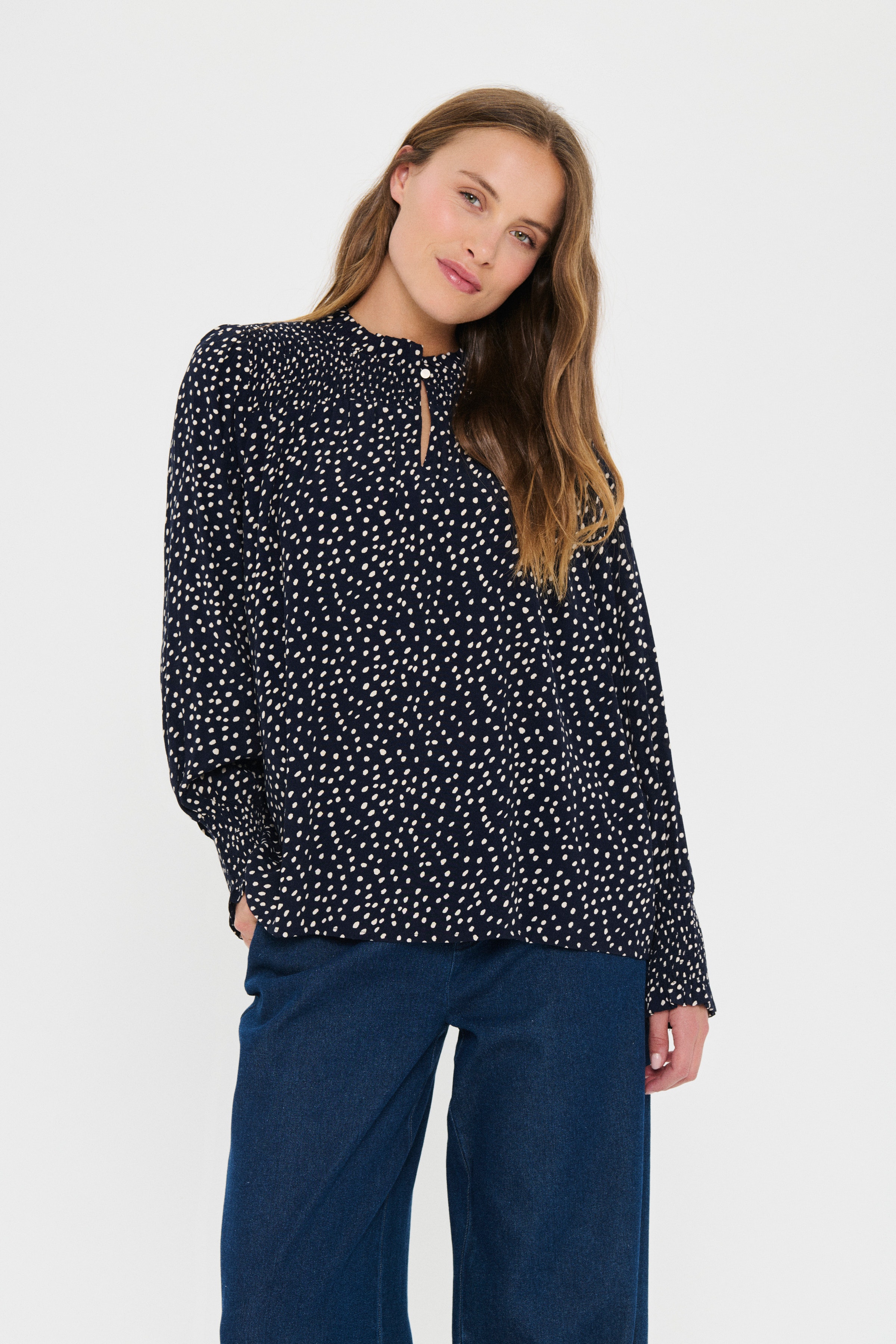 MalikaSZ Blus LOOKBOOK FRONT 30514405-304495