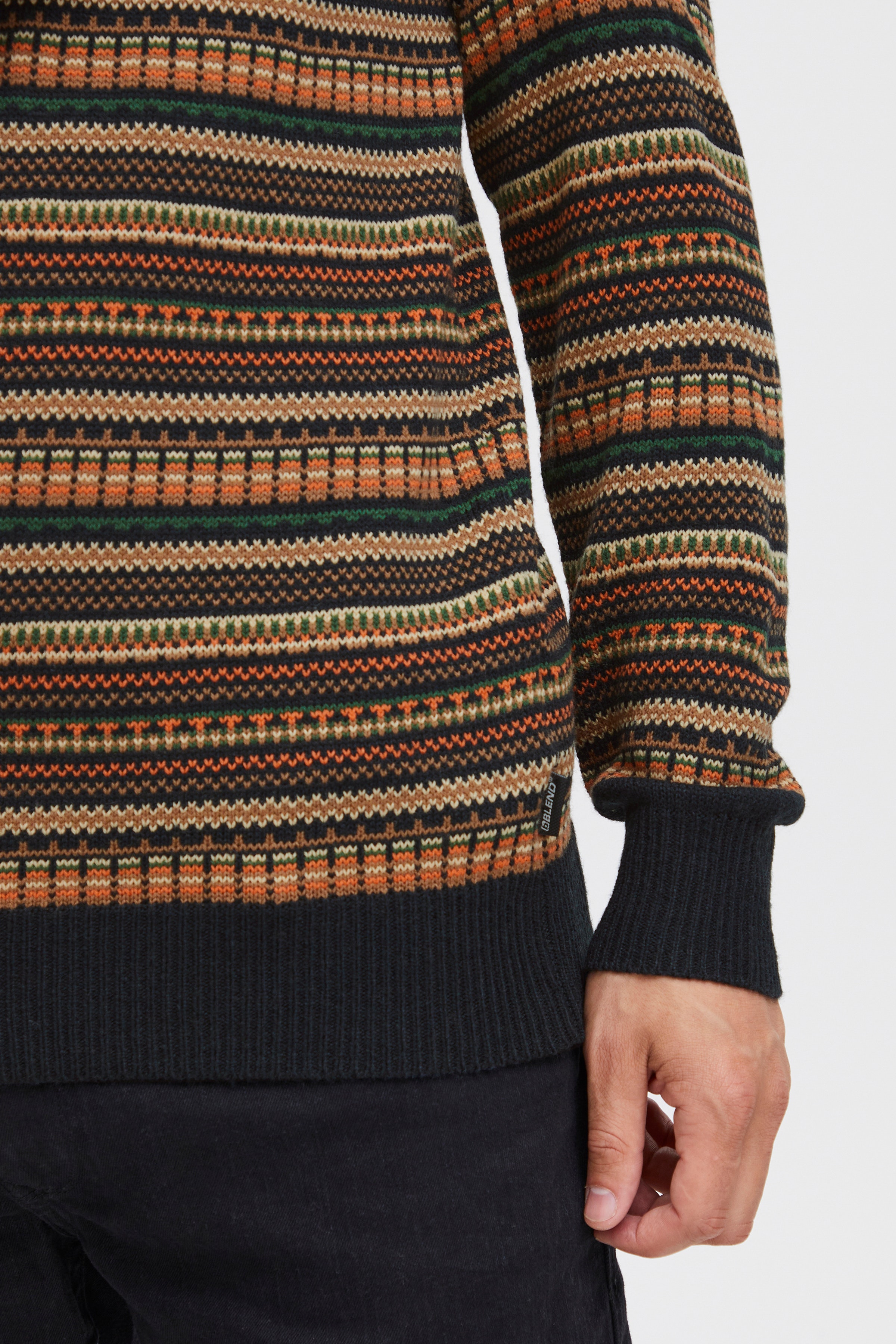 Knitted pullover LOOKBOOK DETAIL 20716801-194007