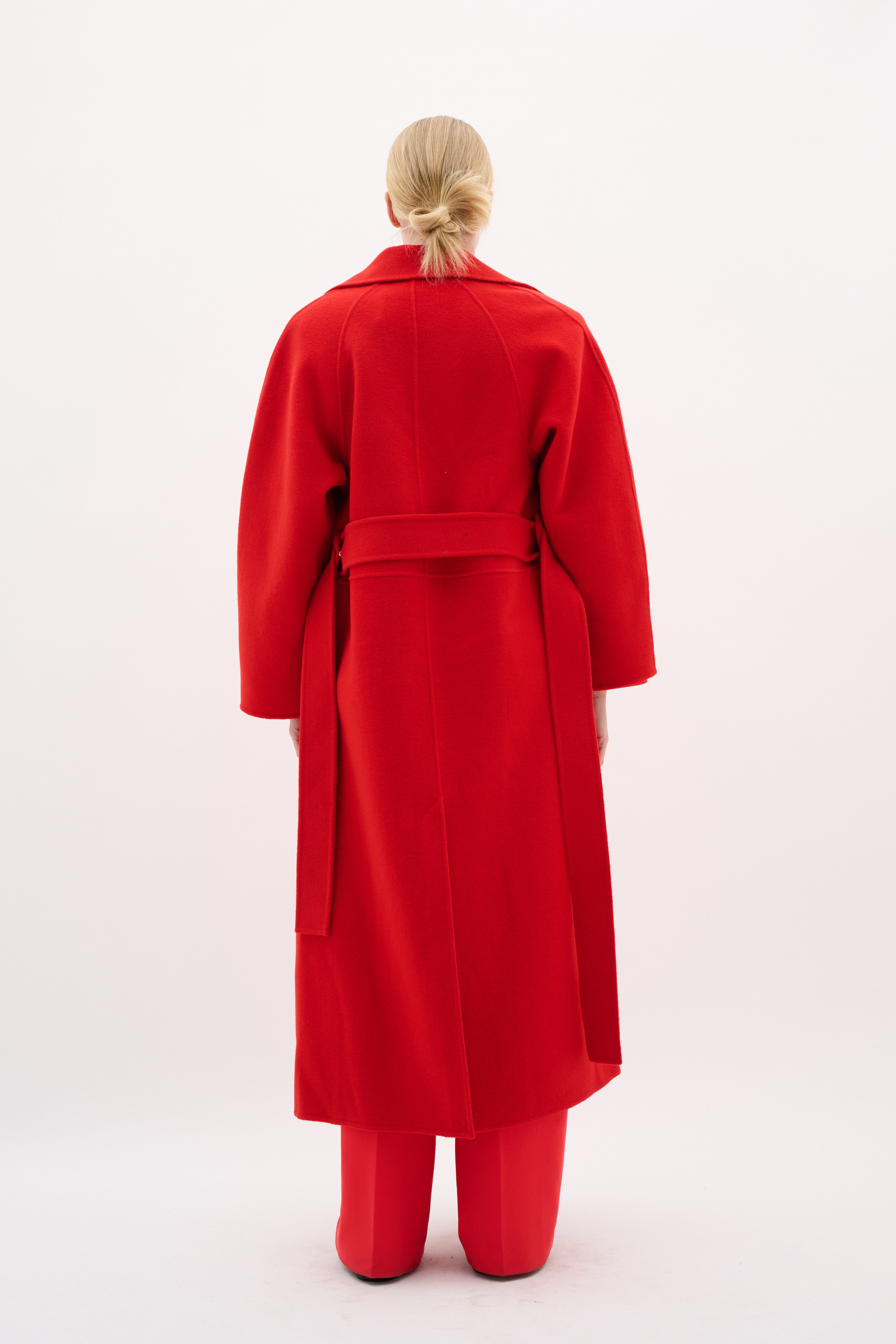 YillaIW Coat LOOKBOOK FRONT 30110608-181553