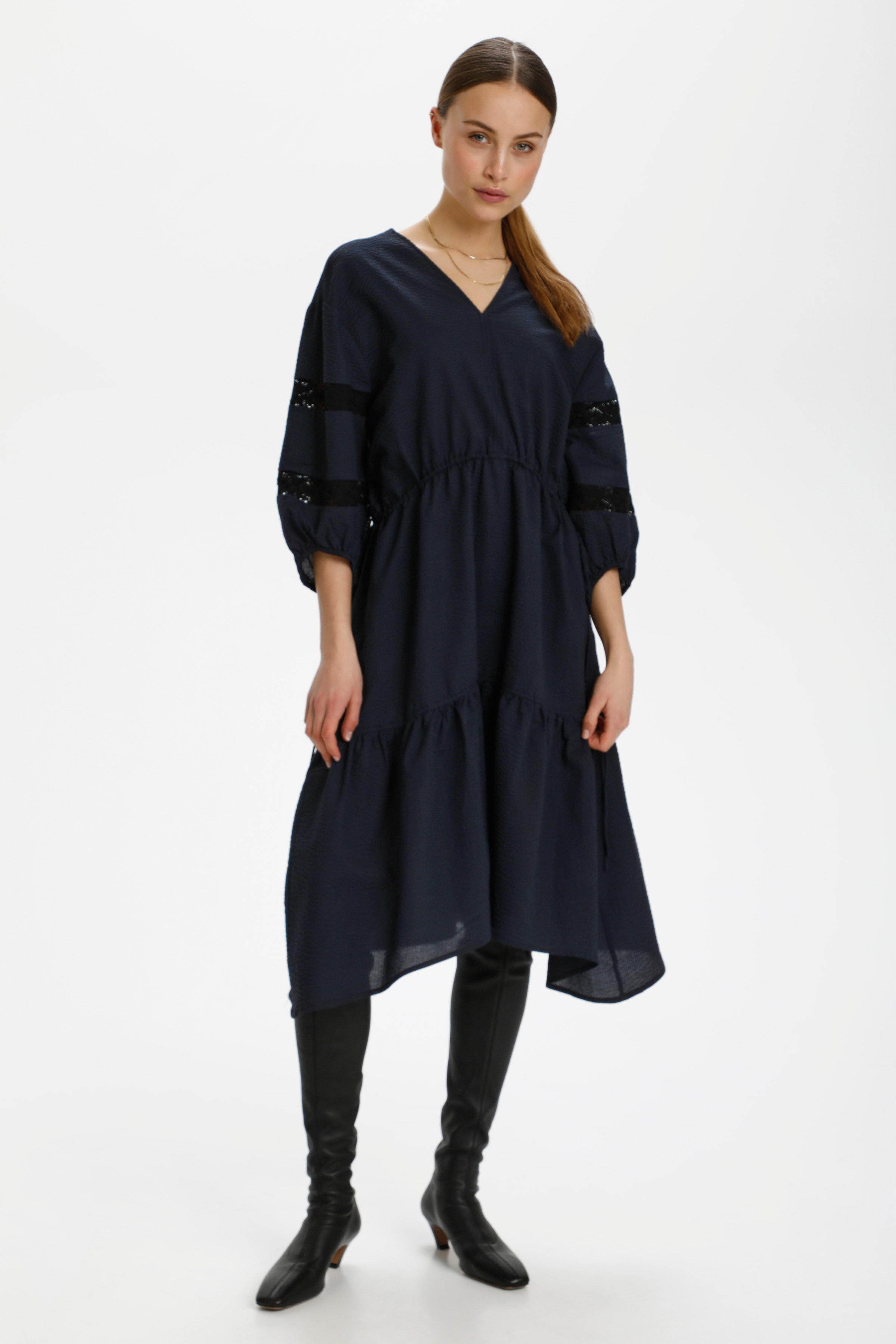 SLShanaya Nikaia Dress

 LOOKBOOK FRONT 30405700-194022