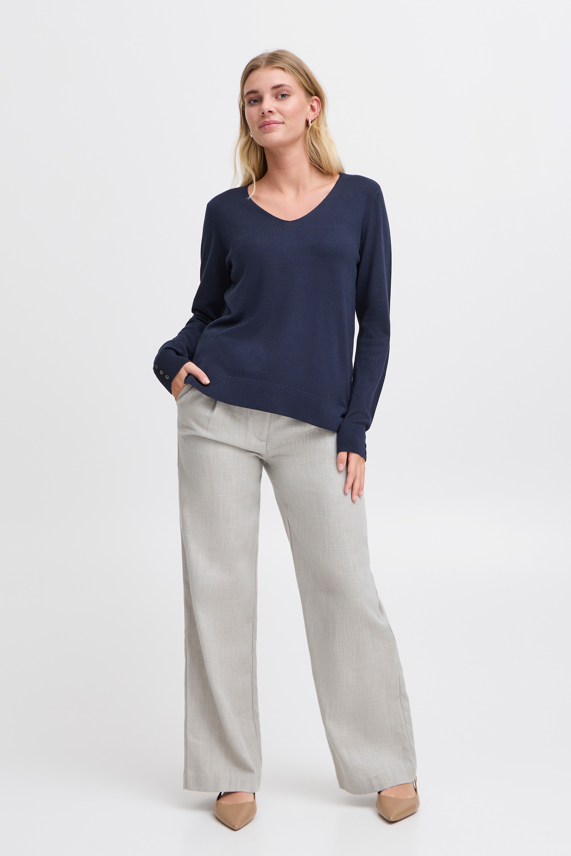 FRCLIA Pullover LOOKBOOK FRONT 20615484-193923