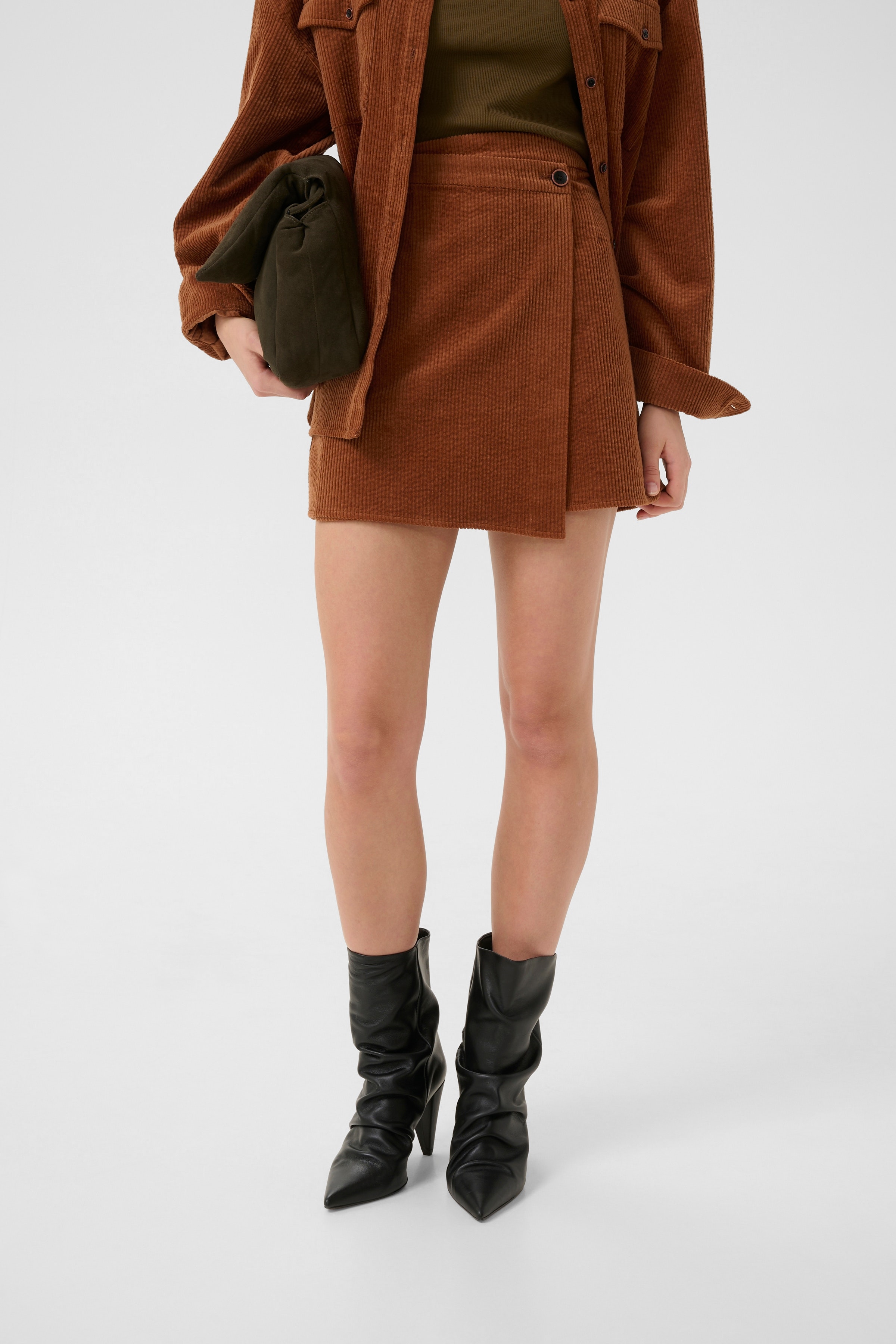 GZcortes Rok LOOKBOOK FRONT 10910625-191242