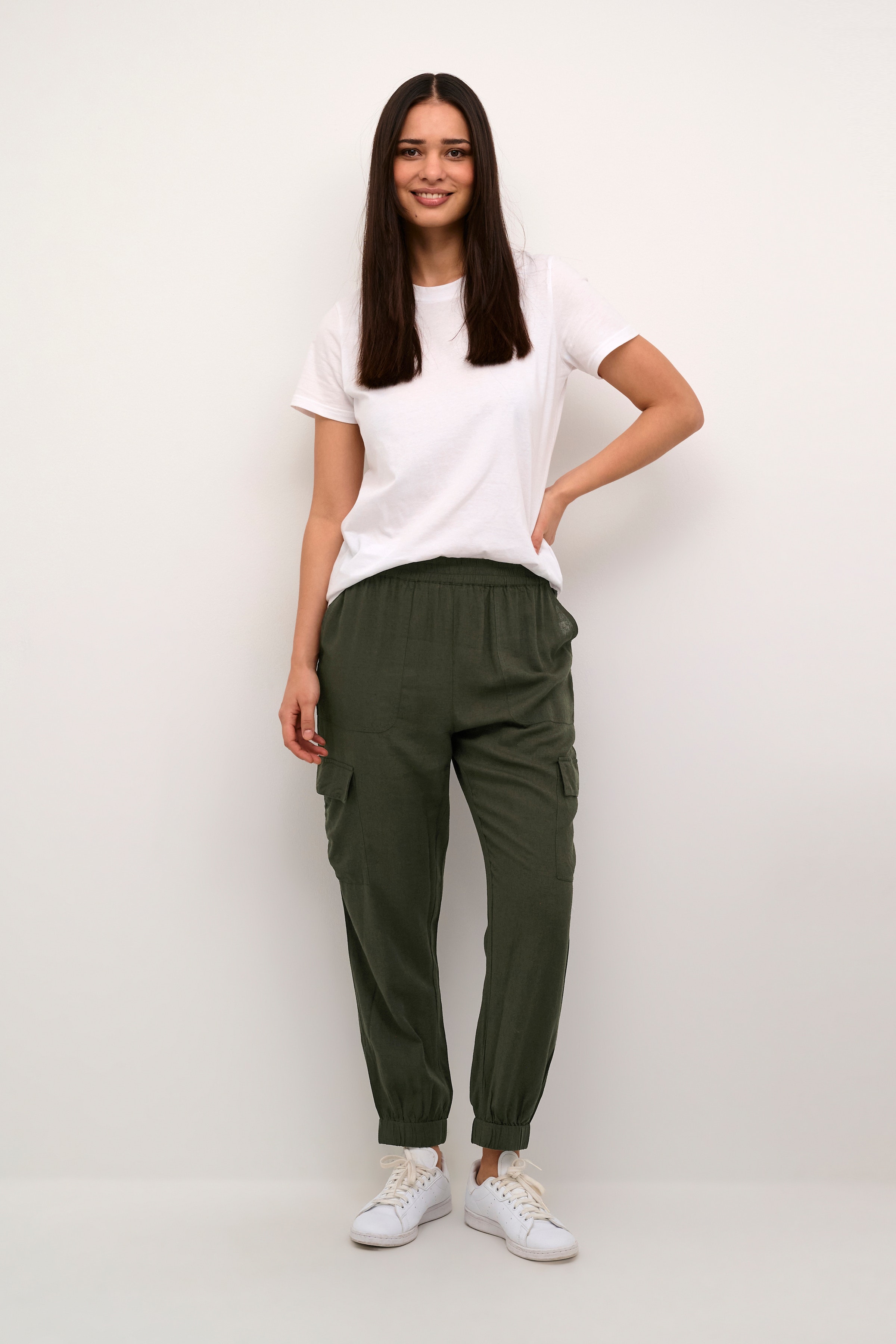 KAmilia Broek LOOKBOOK FRONT 10508429-190414