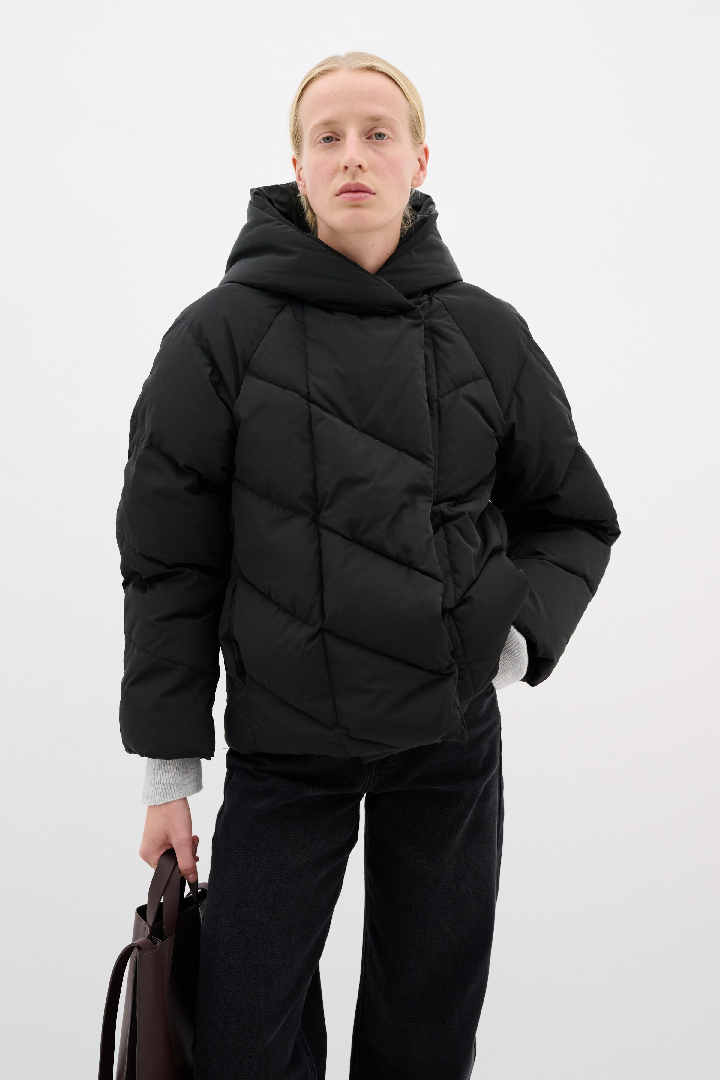 YazIW Daunen Mantel LOOKBOOK FRONT 30110619-194008