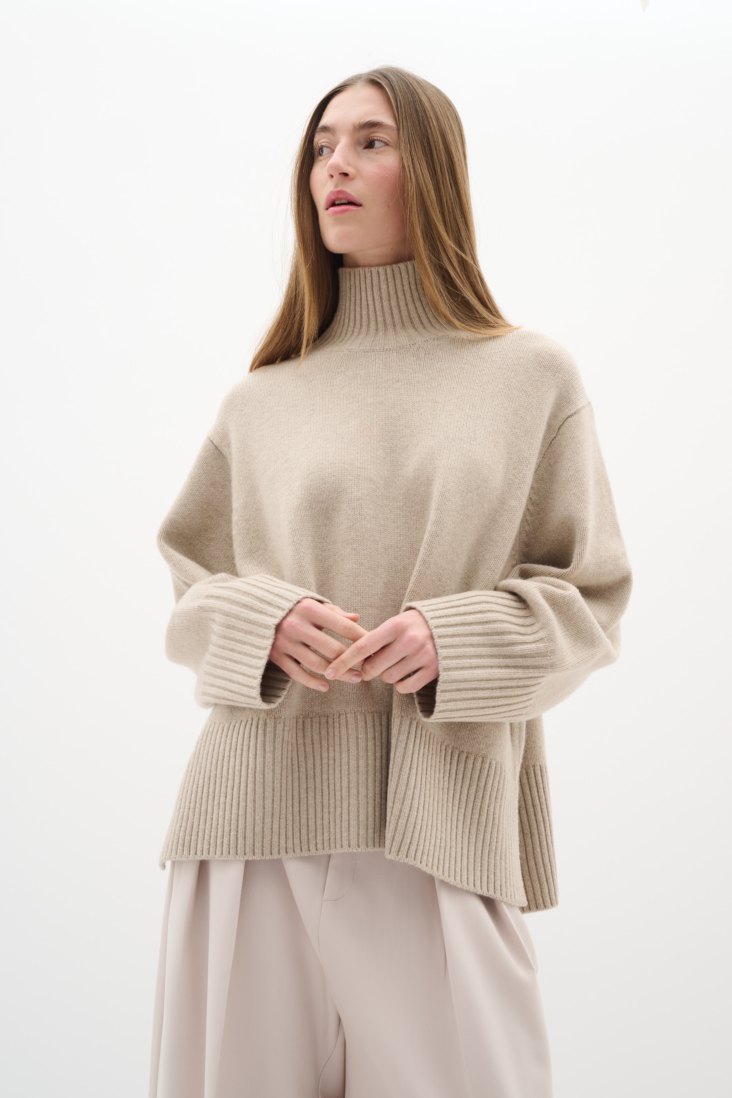 GeaIW Pullover LOOKBOOK FRONT 30111019-1304031