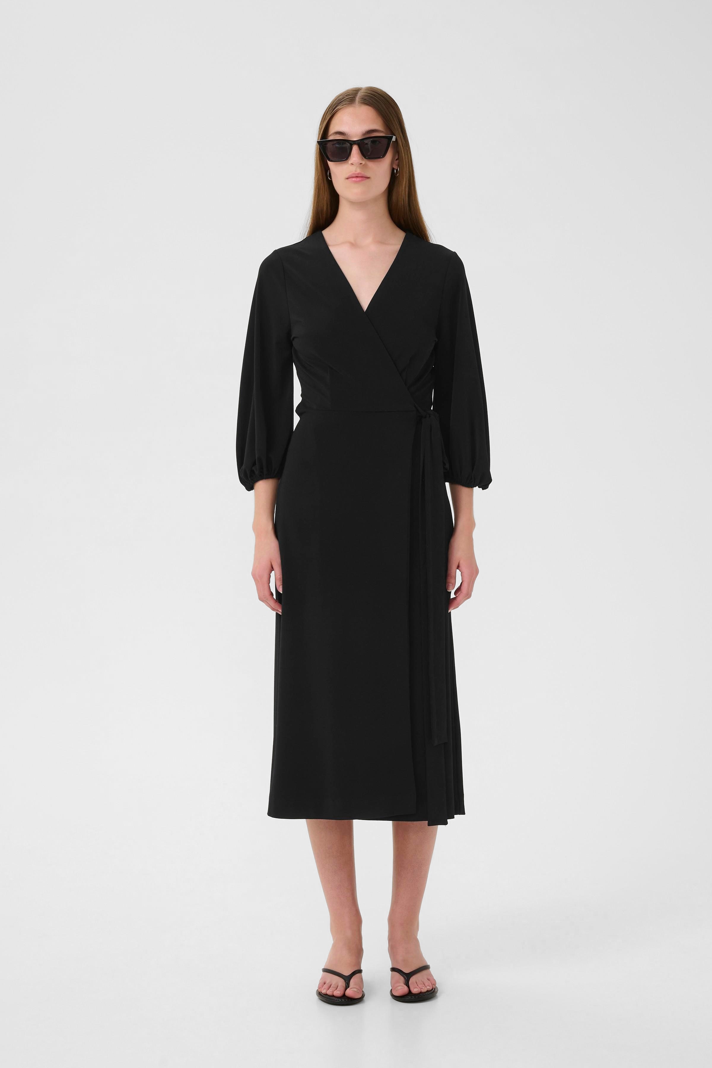 GaldriaIW Wrap Kjole LOOKBOOK FRONT 30110952-194008