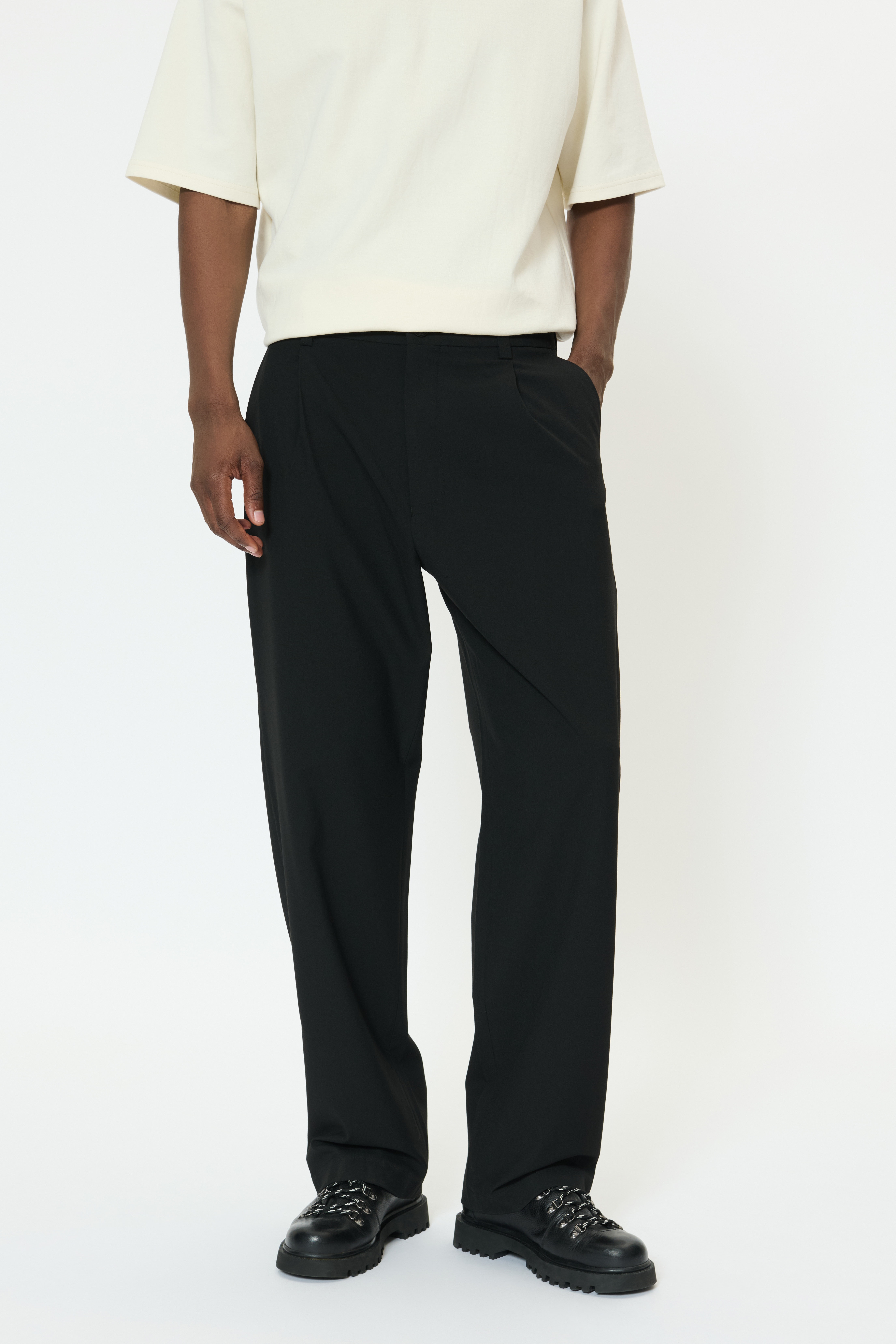 MAChino Hose LOOKBOOK FRONT 30209212-300275