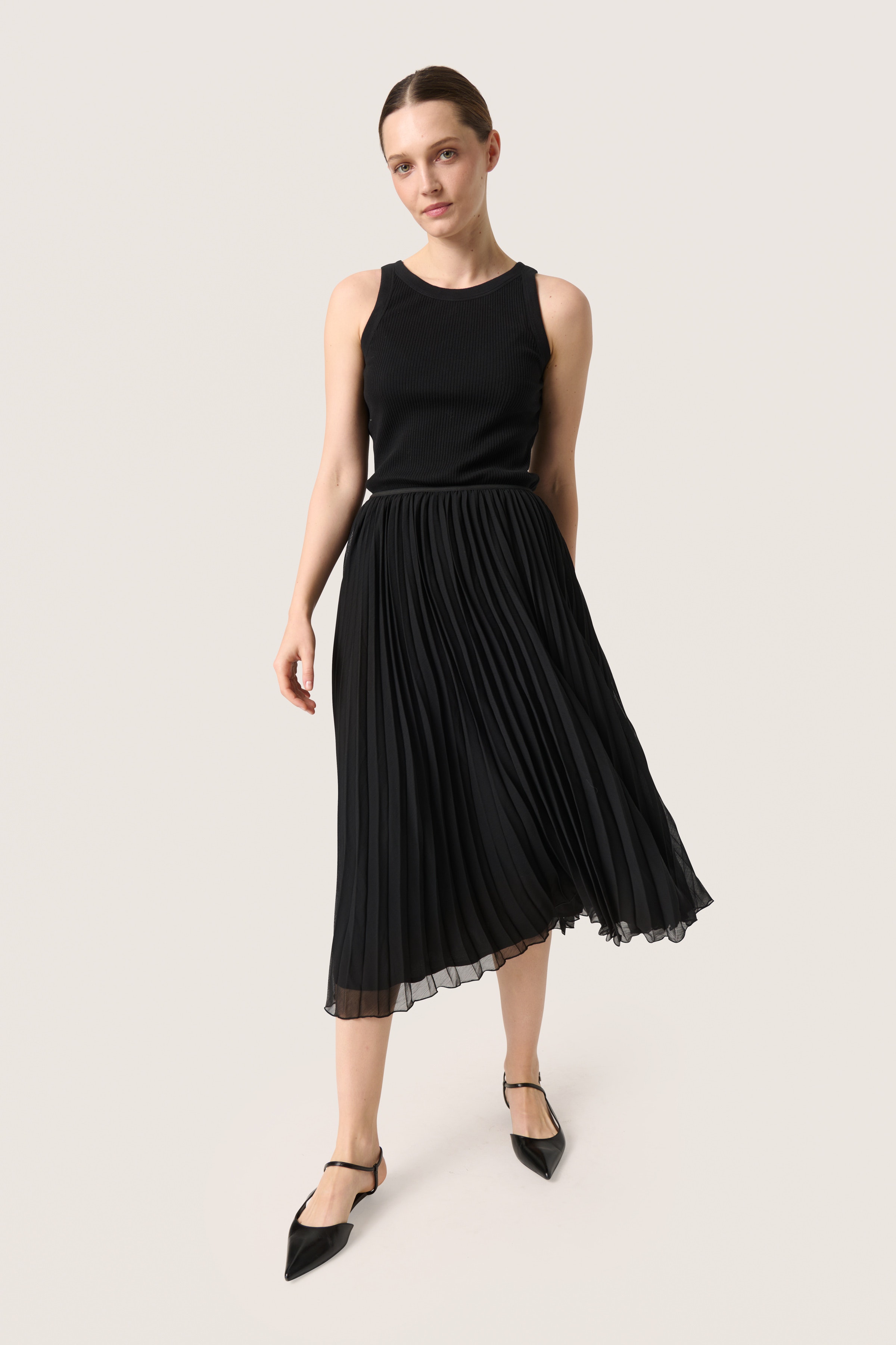 SLEvelina Skirt LOOKBOOK FRONT 30408017-194008