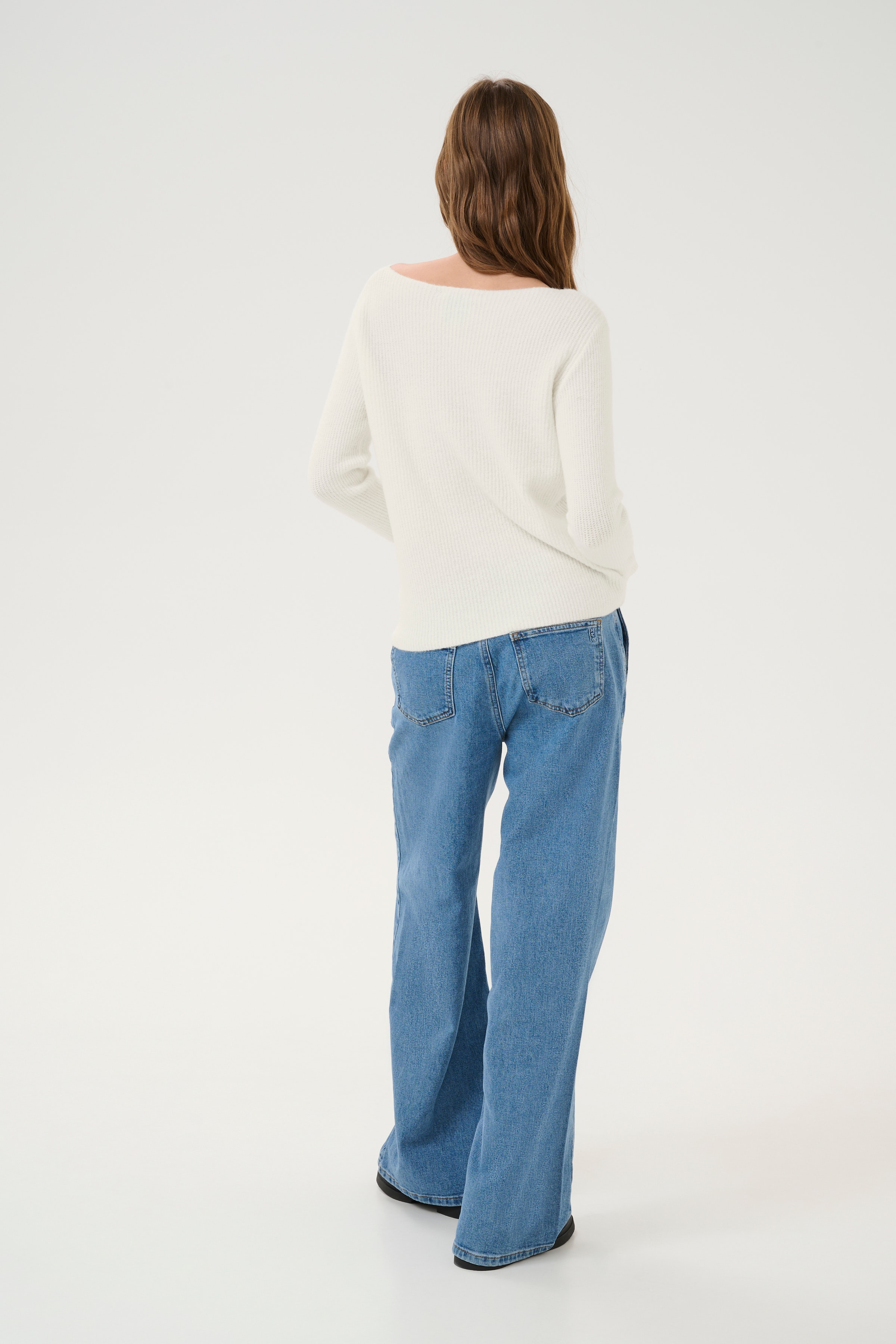 LunaMW Boatneck Pullover LOOKBOOK BACK 10704955-110602