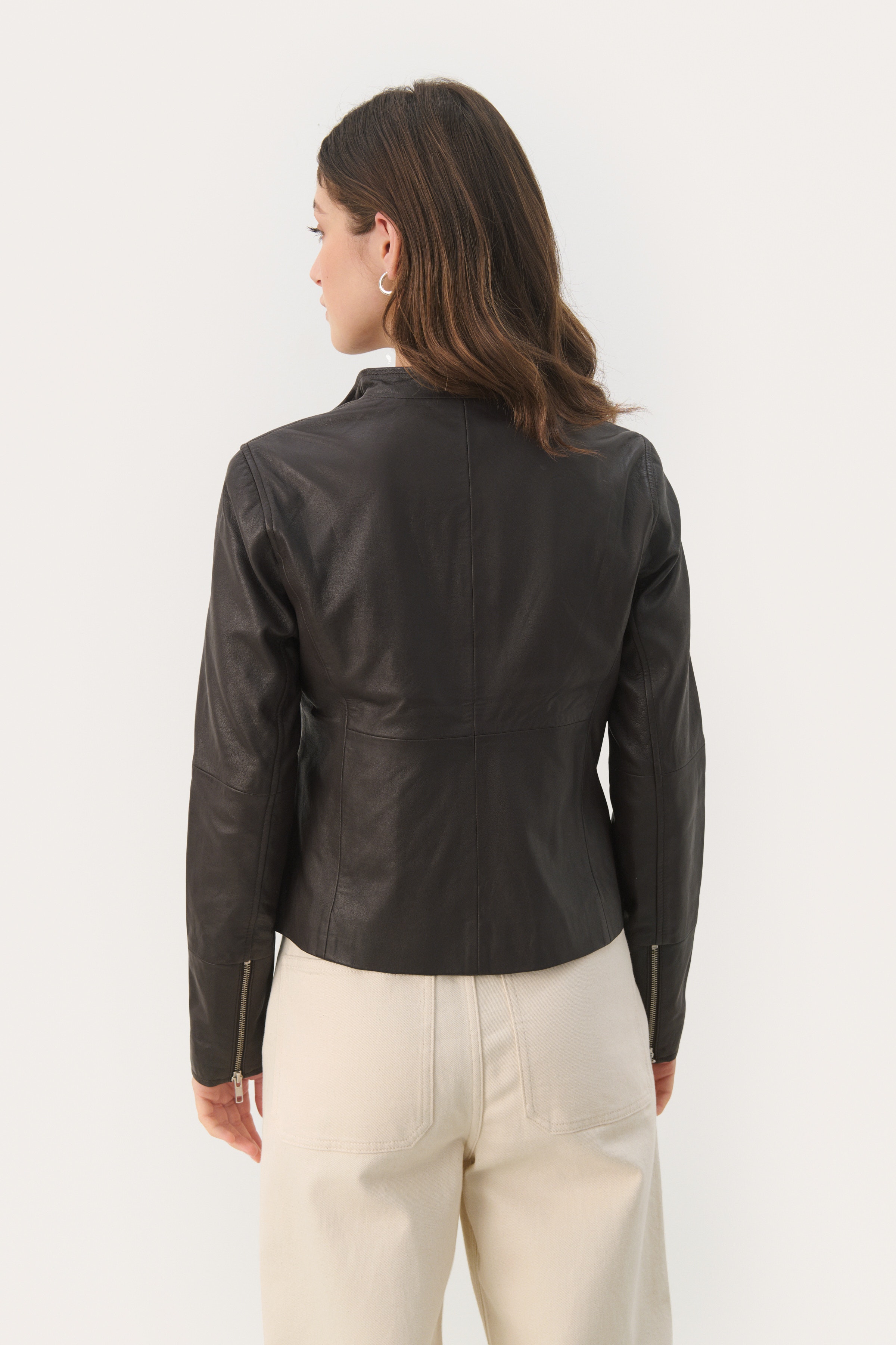 FrancesPW Leather jacket LOOKBOOK BACK 30305718-191106