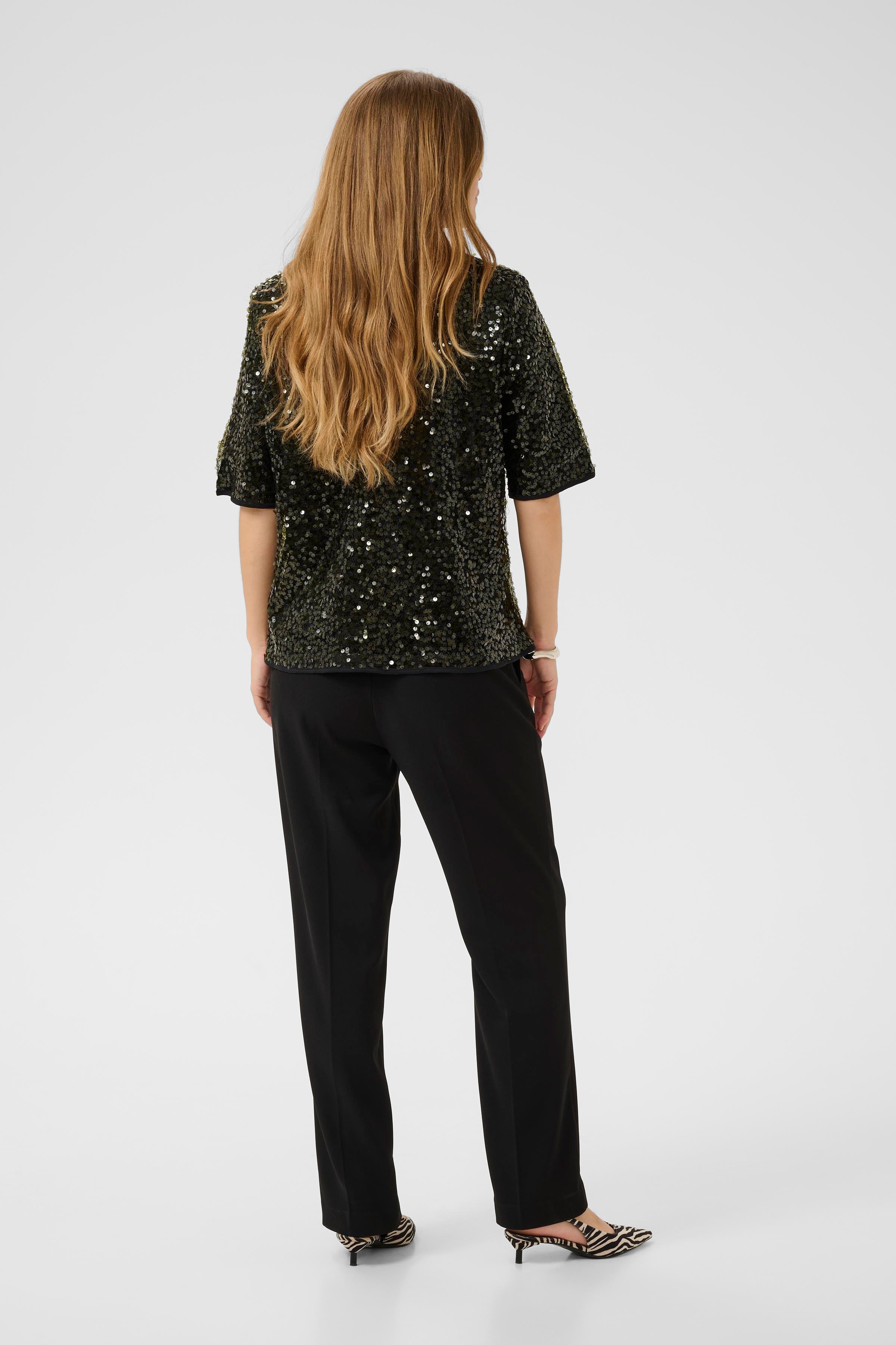 CUmelia Sequin blouse LOOKBOOK BACK 50112479-190515