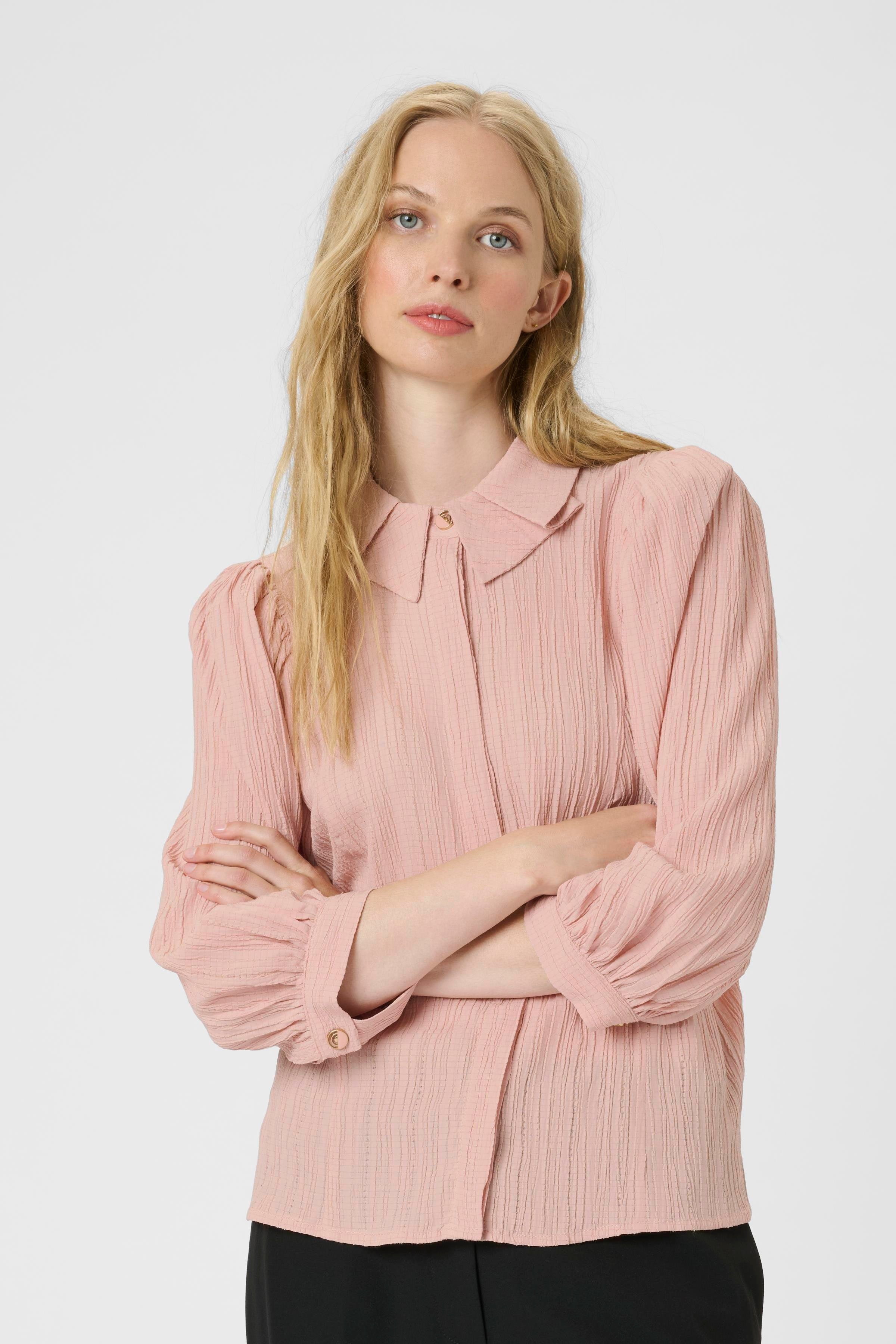 FrostyKB Blouse LOOKBOOK FRONT 10103415-141307