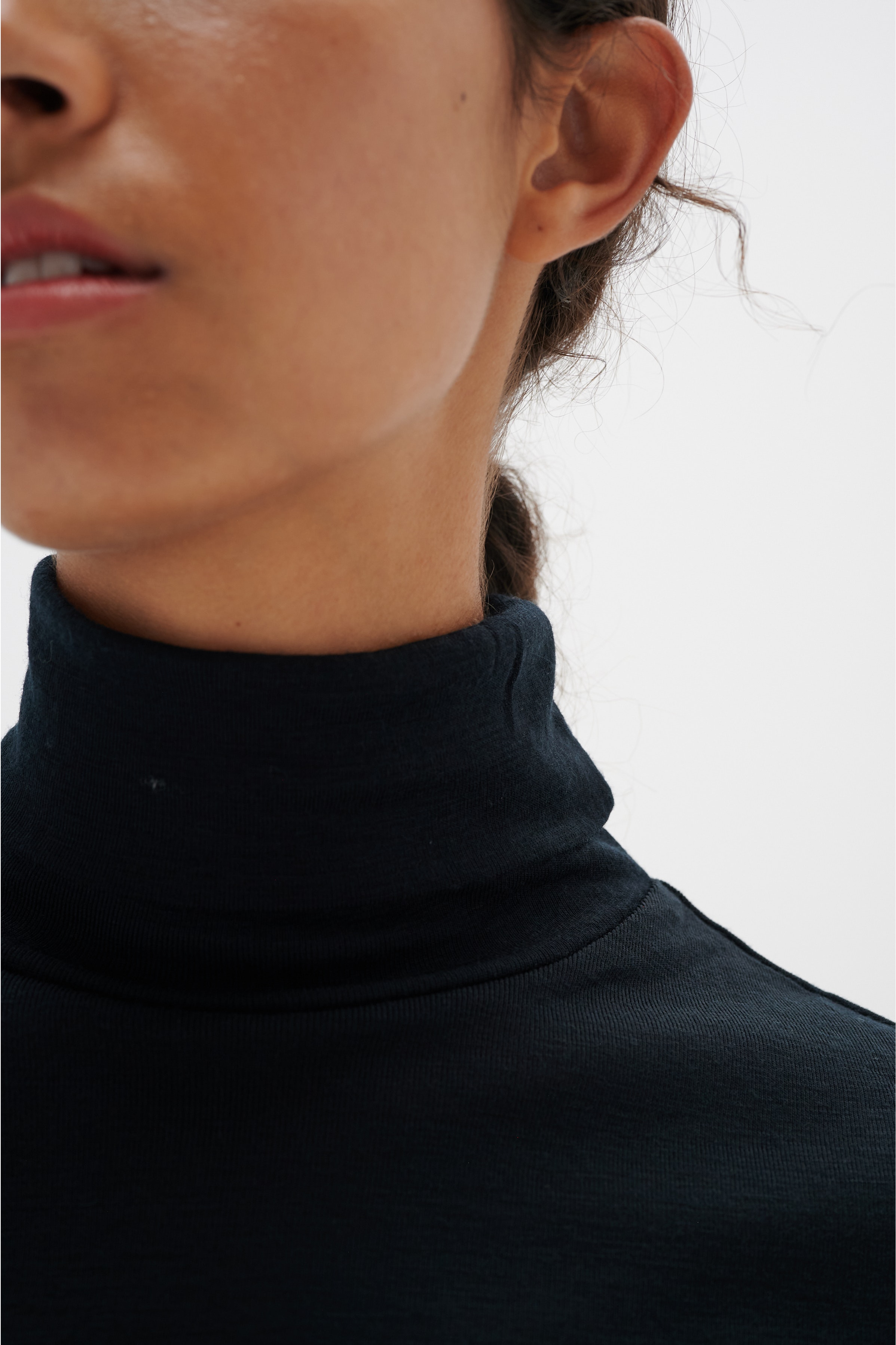 FangIW Rollneck LOOKBOOK DETAIL 30106097-194008