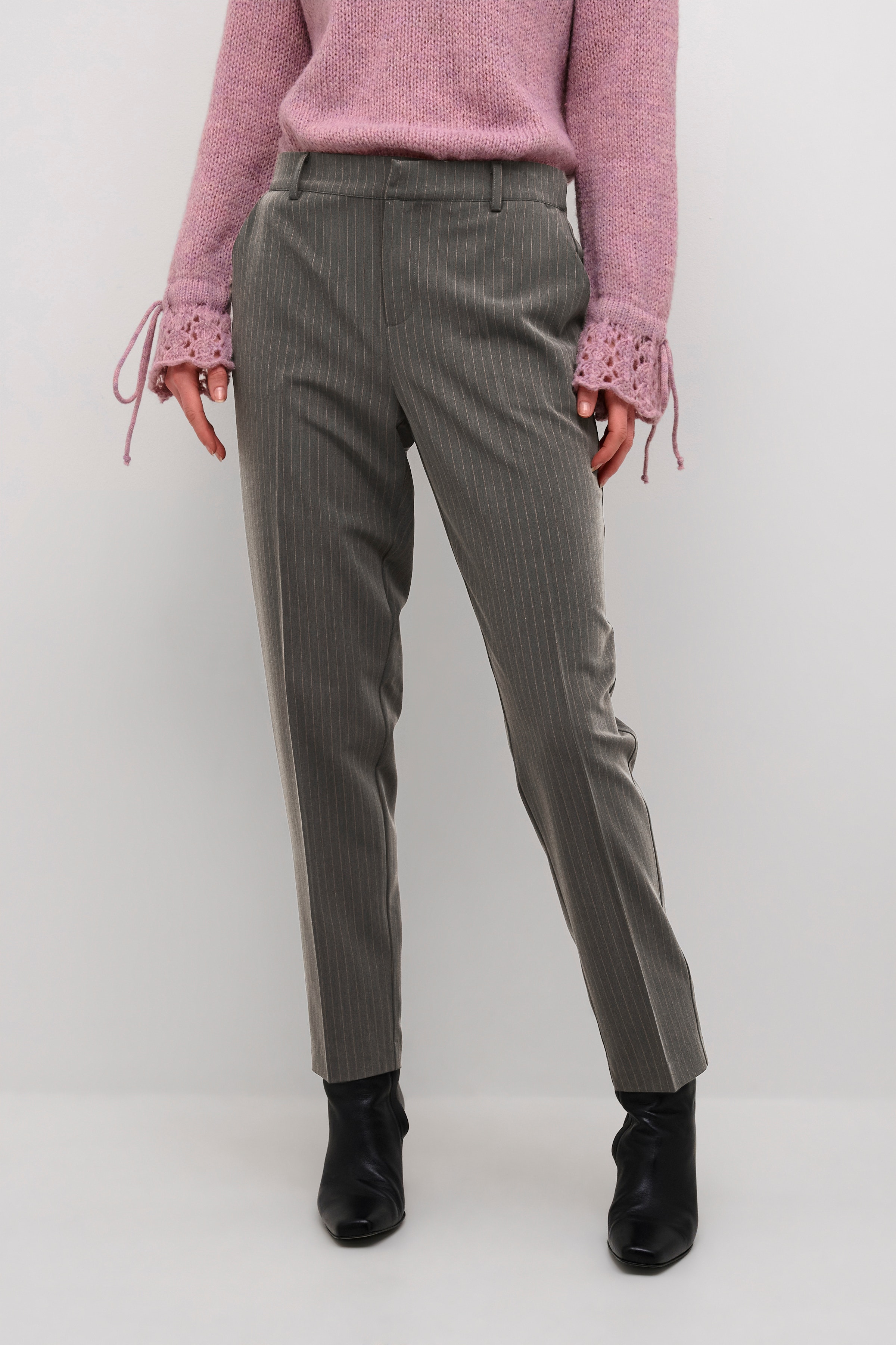 CRBit Trousers LOOKBOOK FRONT 10612883-106377