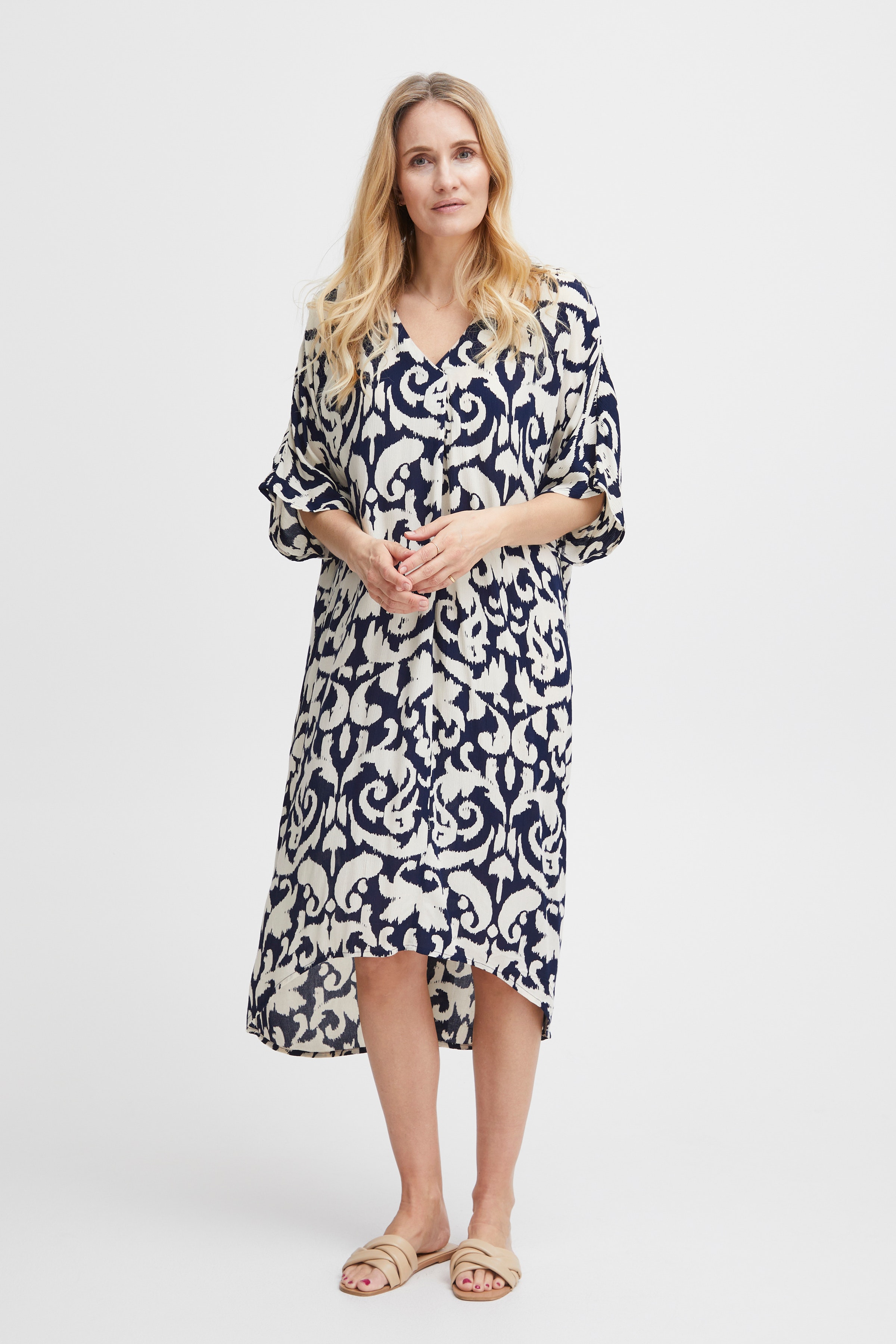 FRIRIA Kjole LOOKBOOK FRONT 20612395-202073