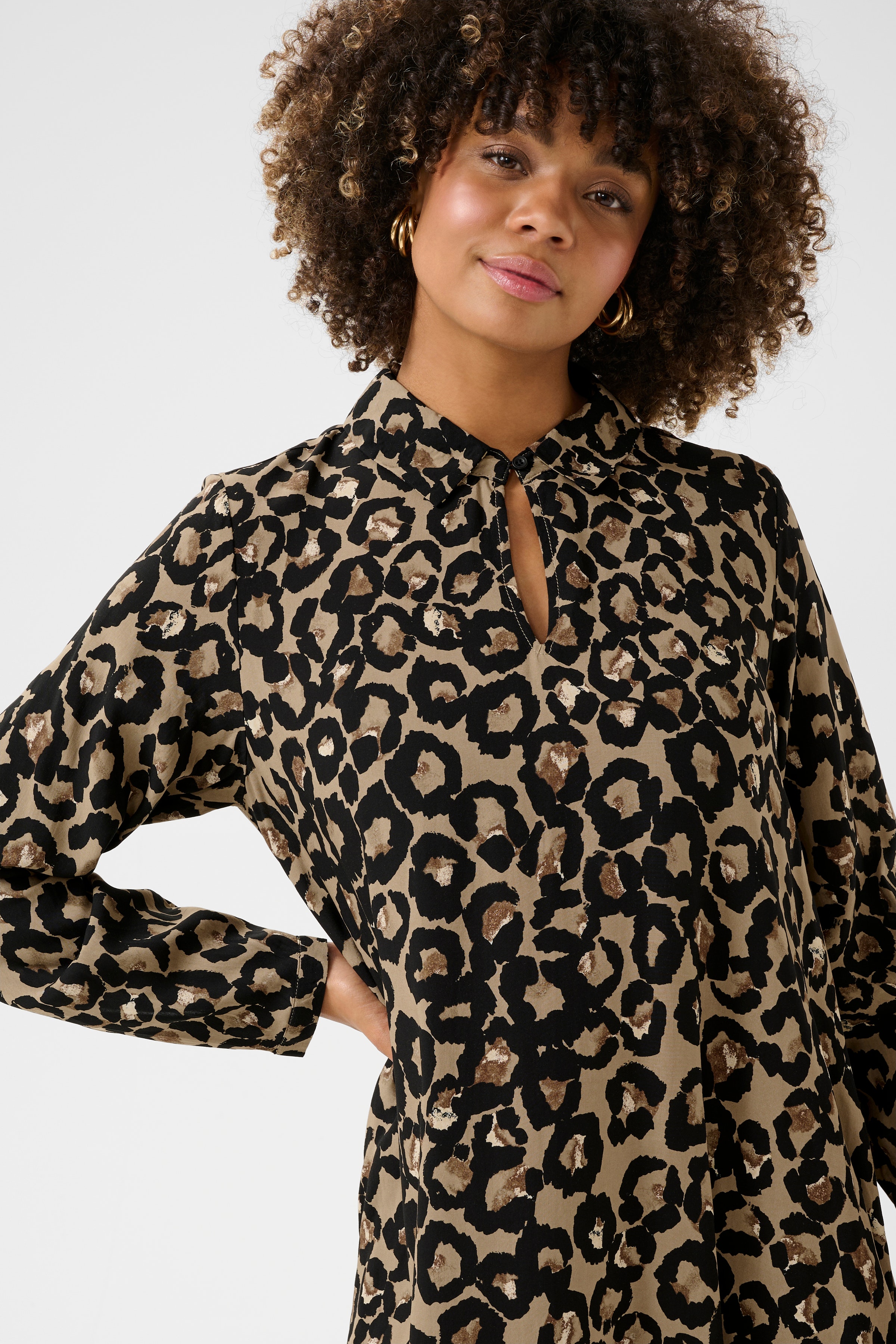 CUgalta Kjole LOOKBOOK FRONT 50110953-106886