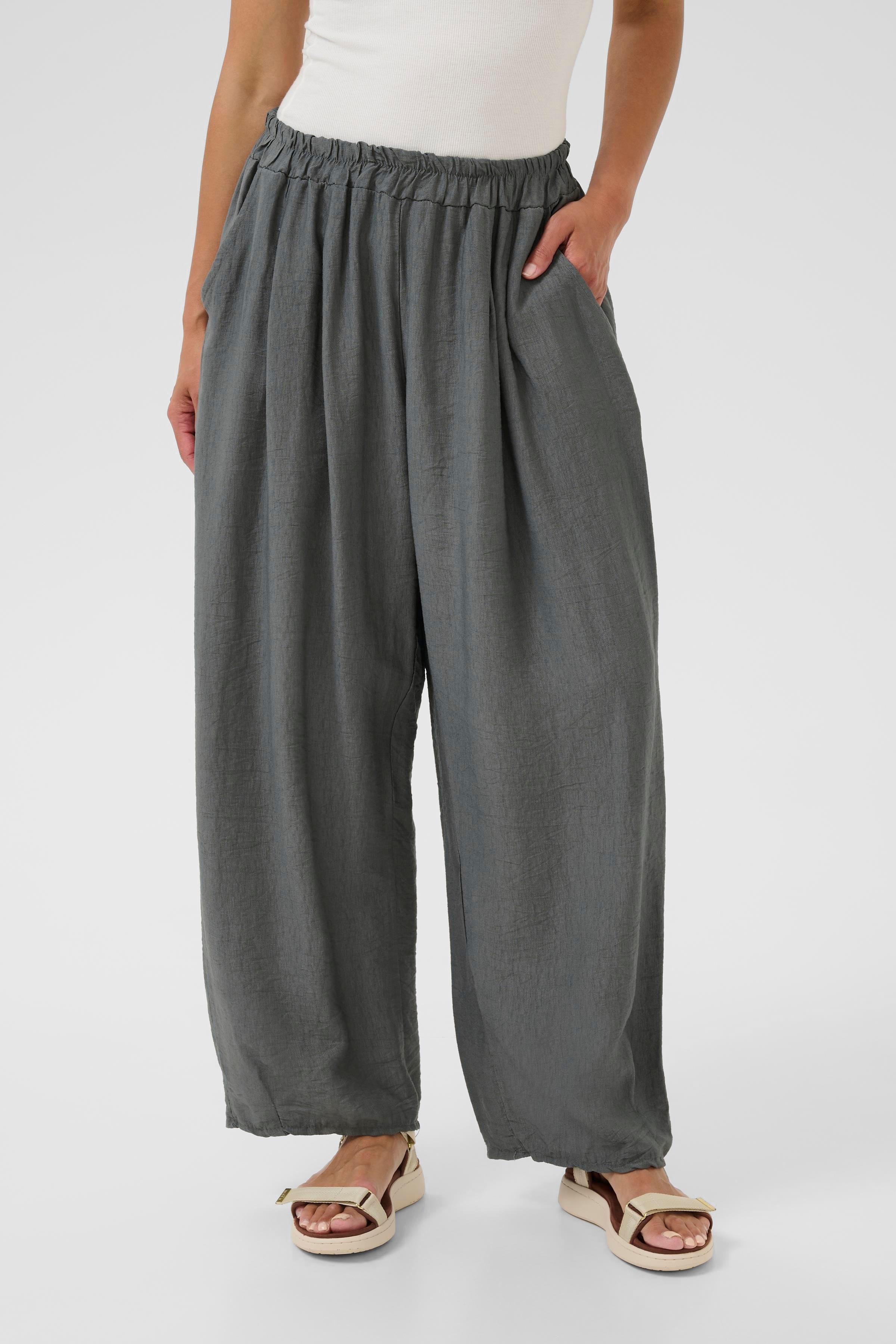 BPkiana Bukser LOOKBOOK FRONT 40103547-400805