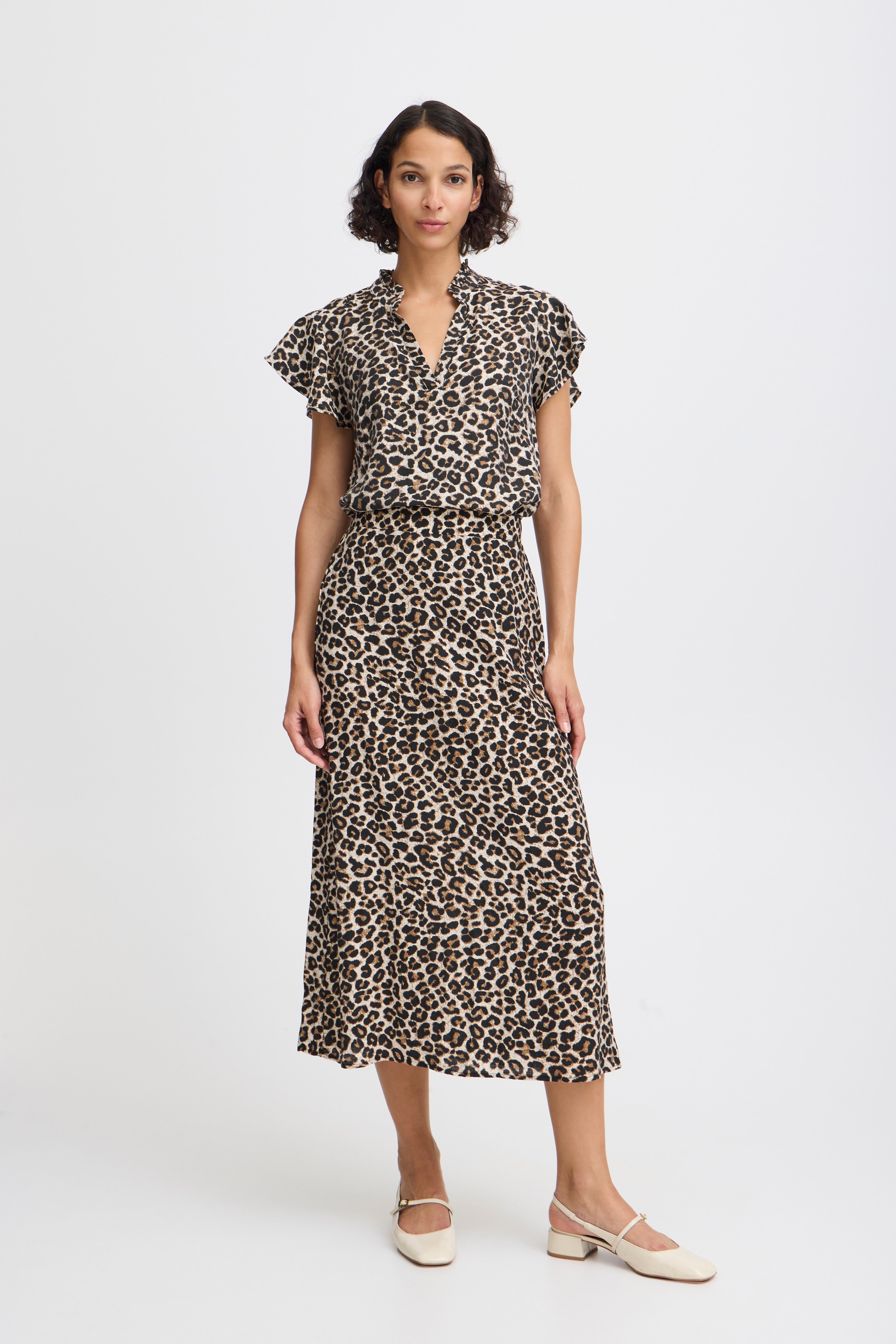Kurzarm-Bluse LOOKBOOK FRONT 20816143-202189