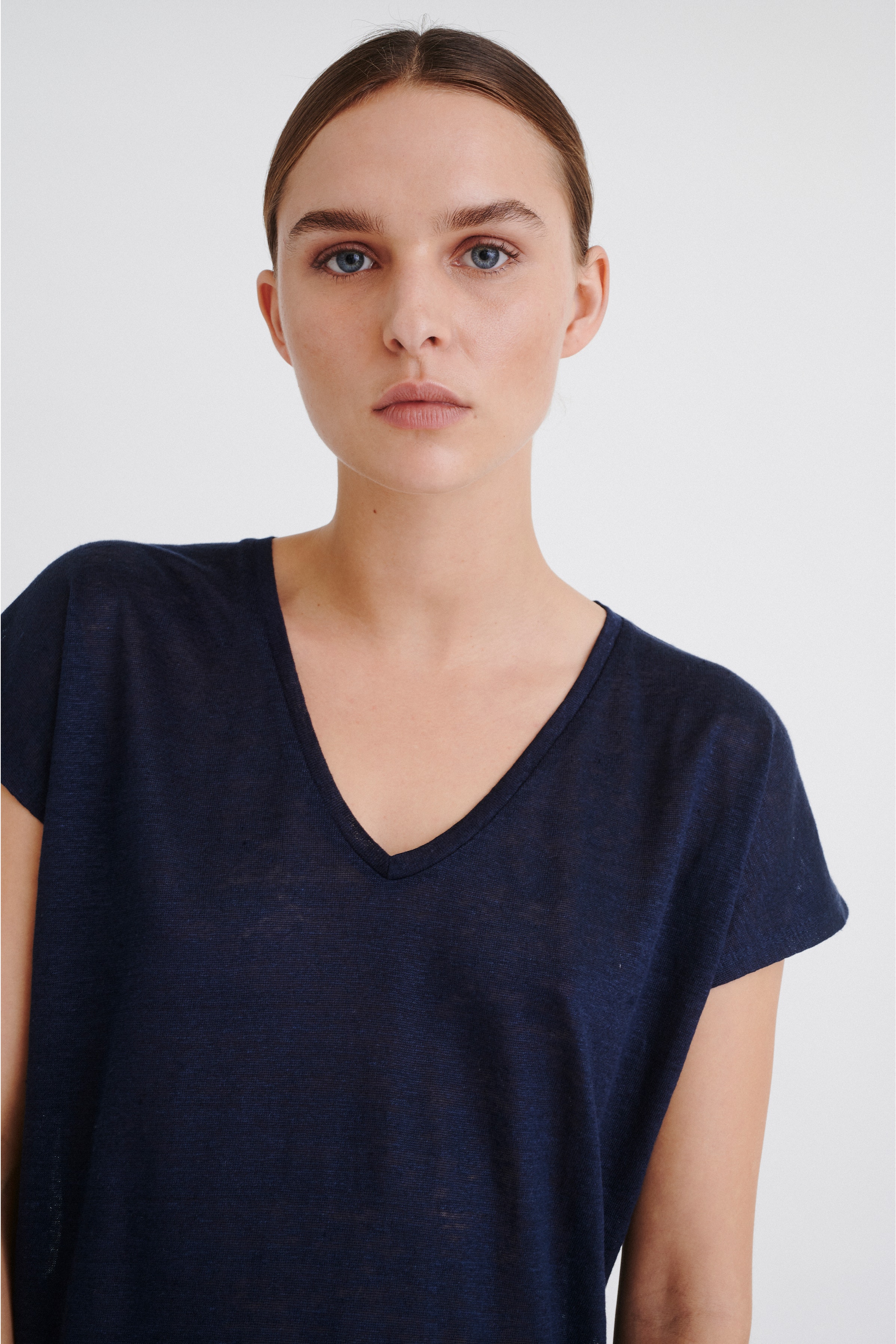 Faylinn T-shirt LOOKBOOK FRONT 30104094-10299