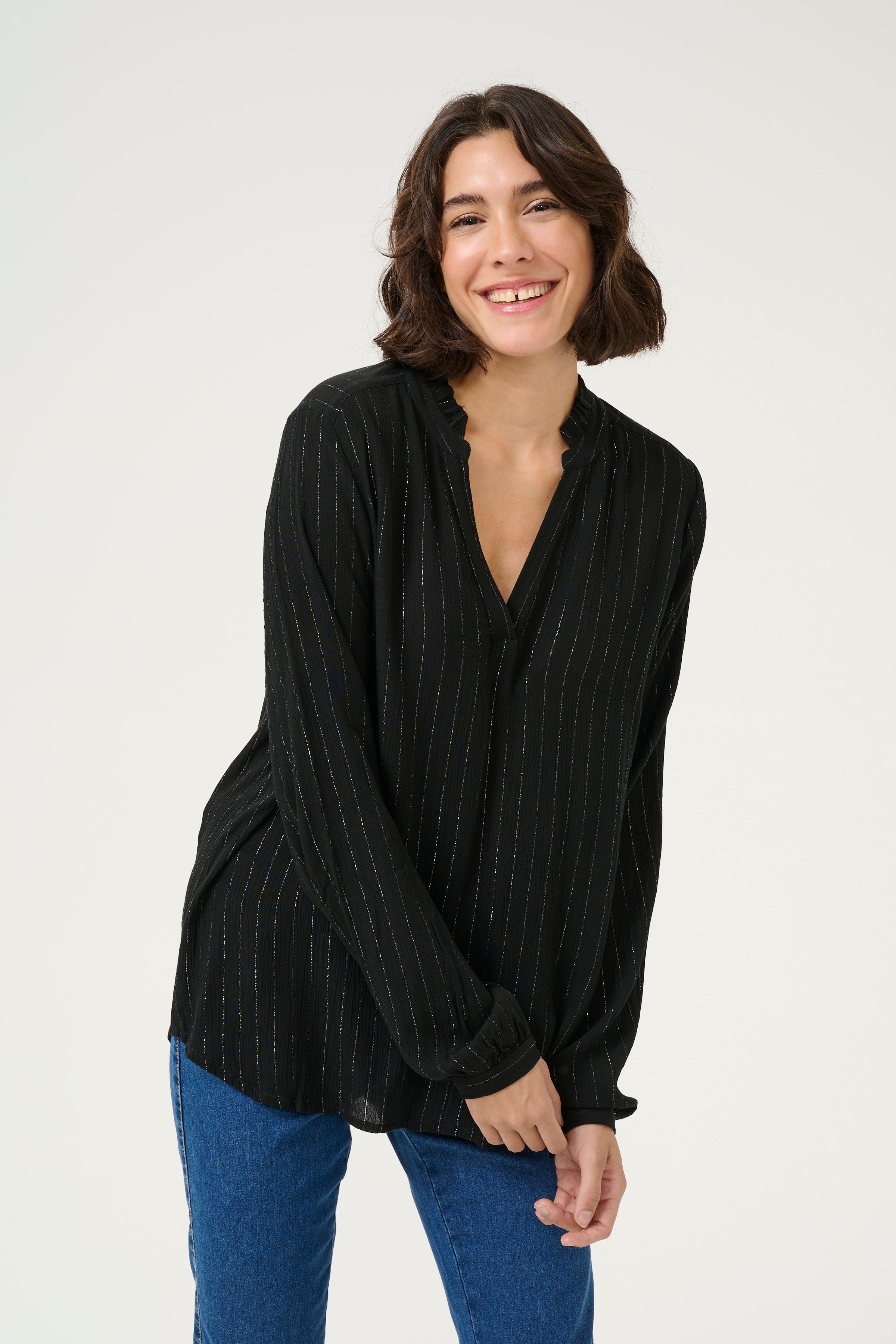 KAliv Blouse LOOKBOOK FRONT 10509345-100121