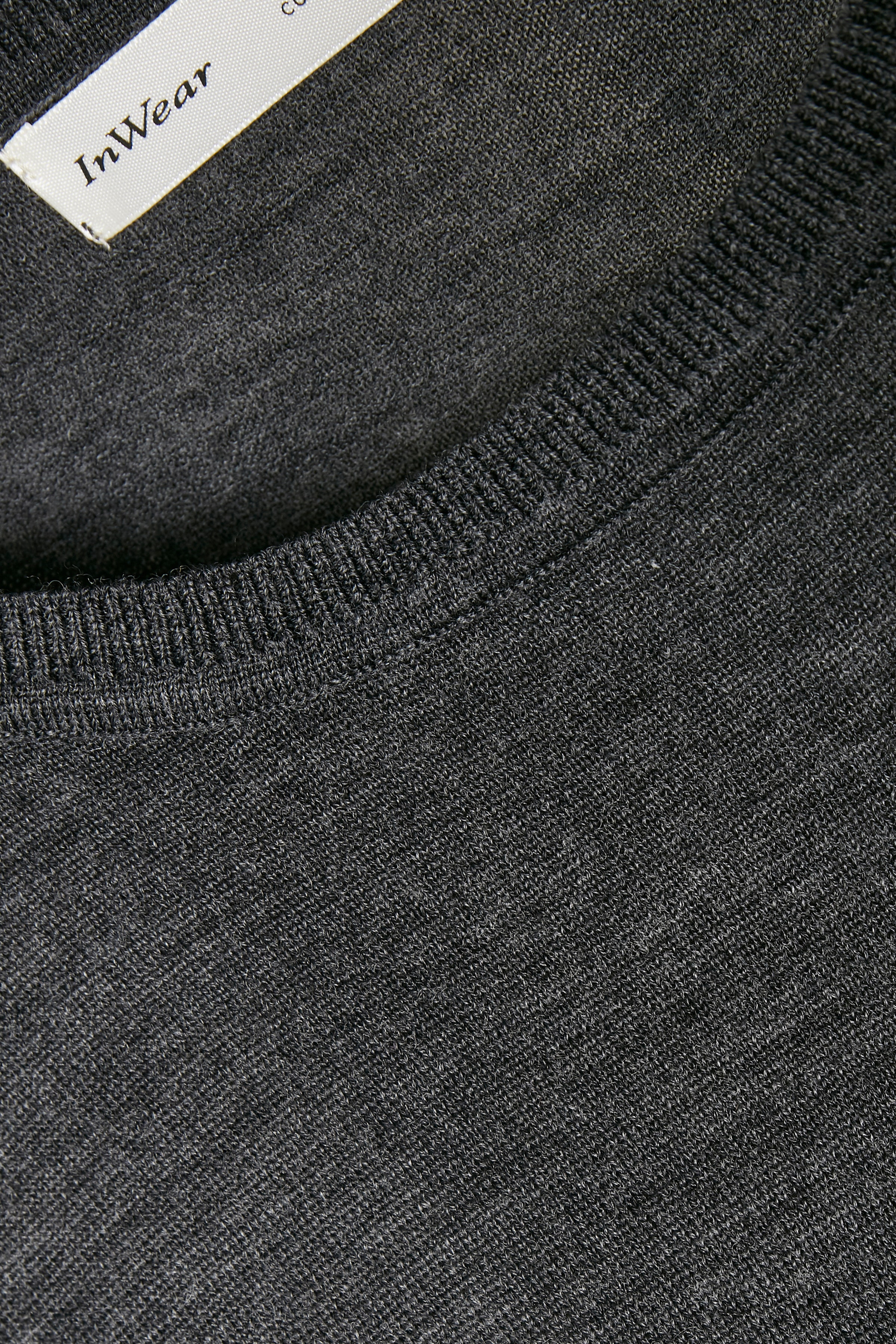 NoraIW Pullover PACK DETAIL 30104207-10085