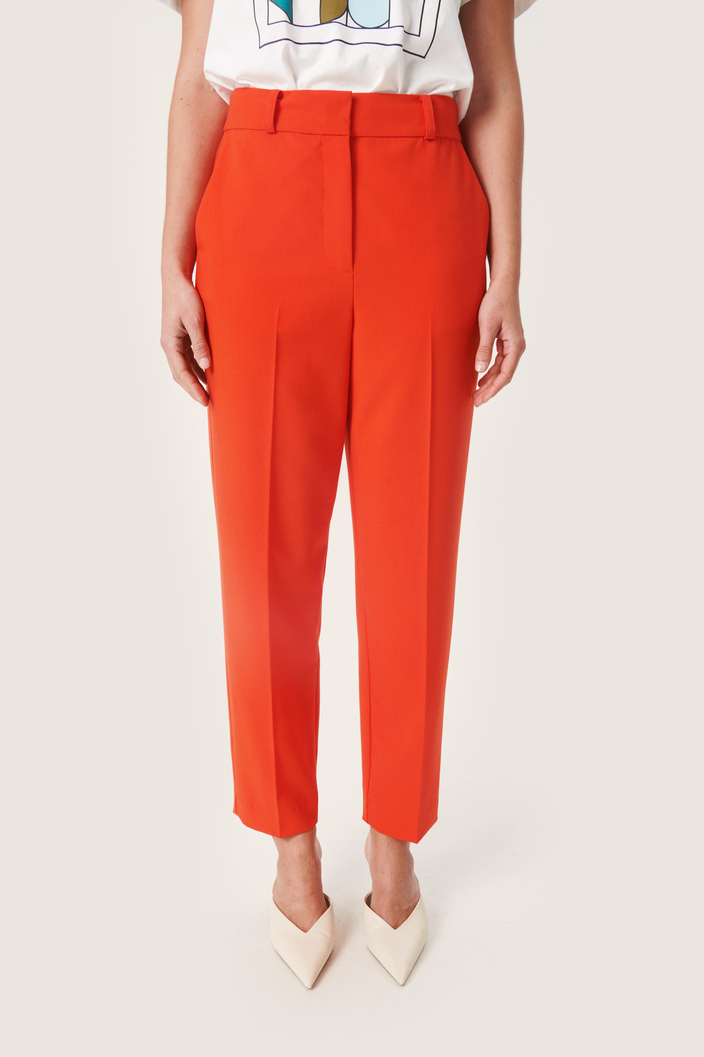 SLAlisha Trousers LOOKBOOK FRONT 30406620-171558