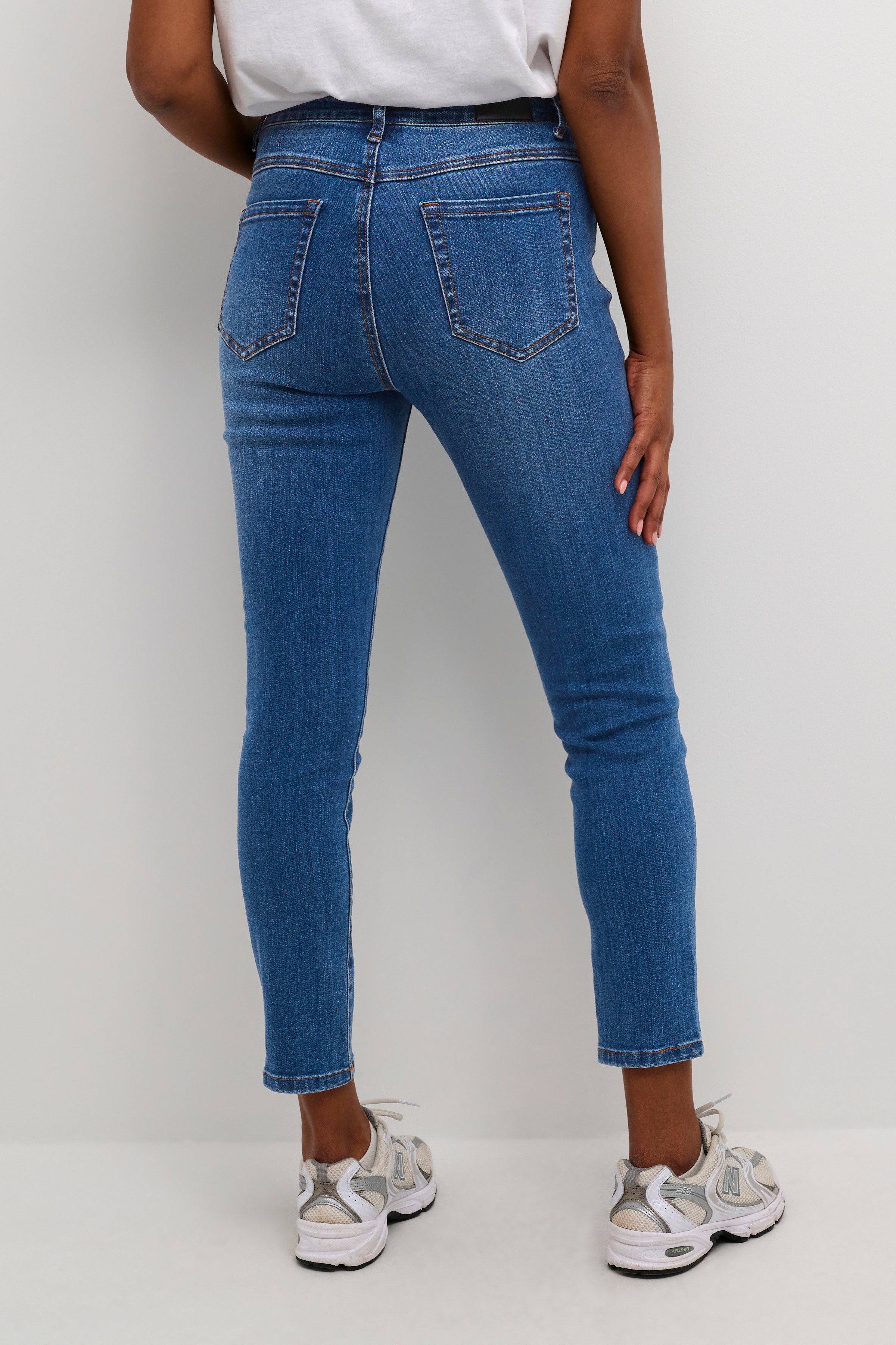 KAsinem Cropped Jeans LOOKBOOK BACK 10506130-102272