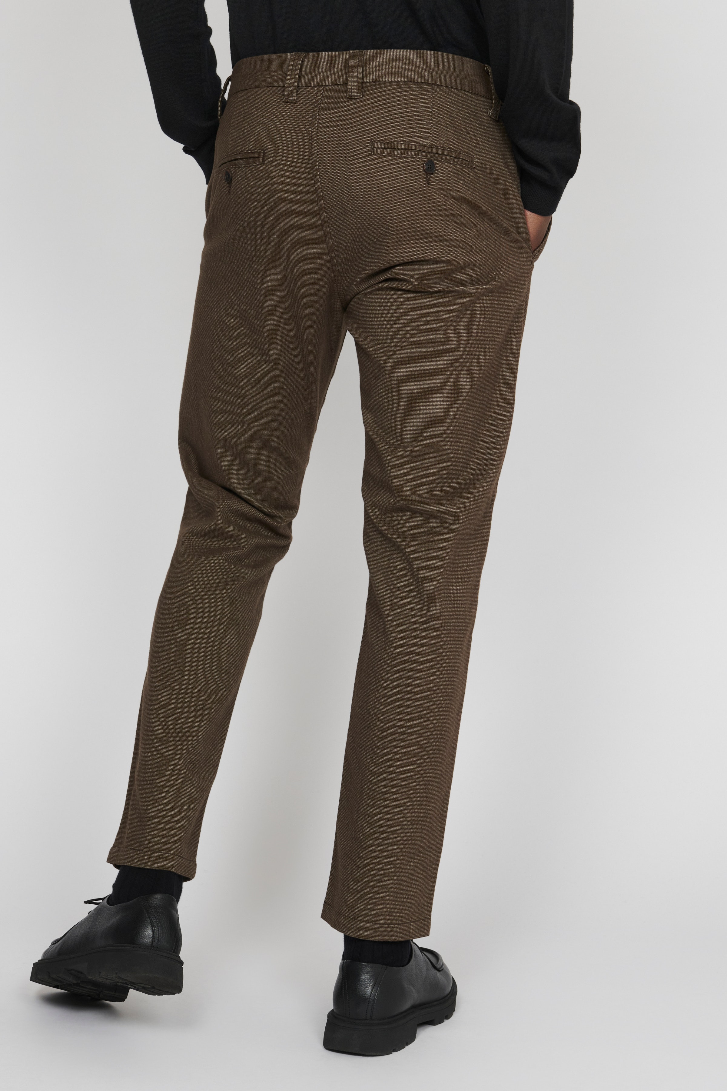 MAparker Trousers LOOKBOOK BACK 30206901-190812