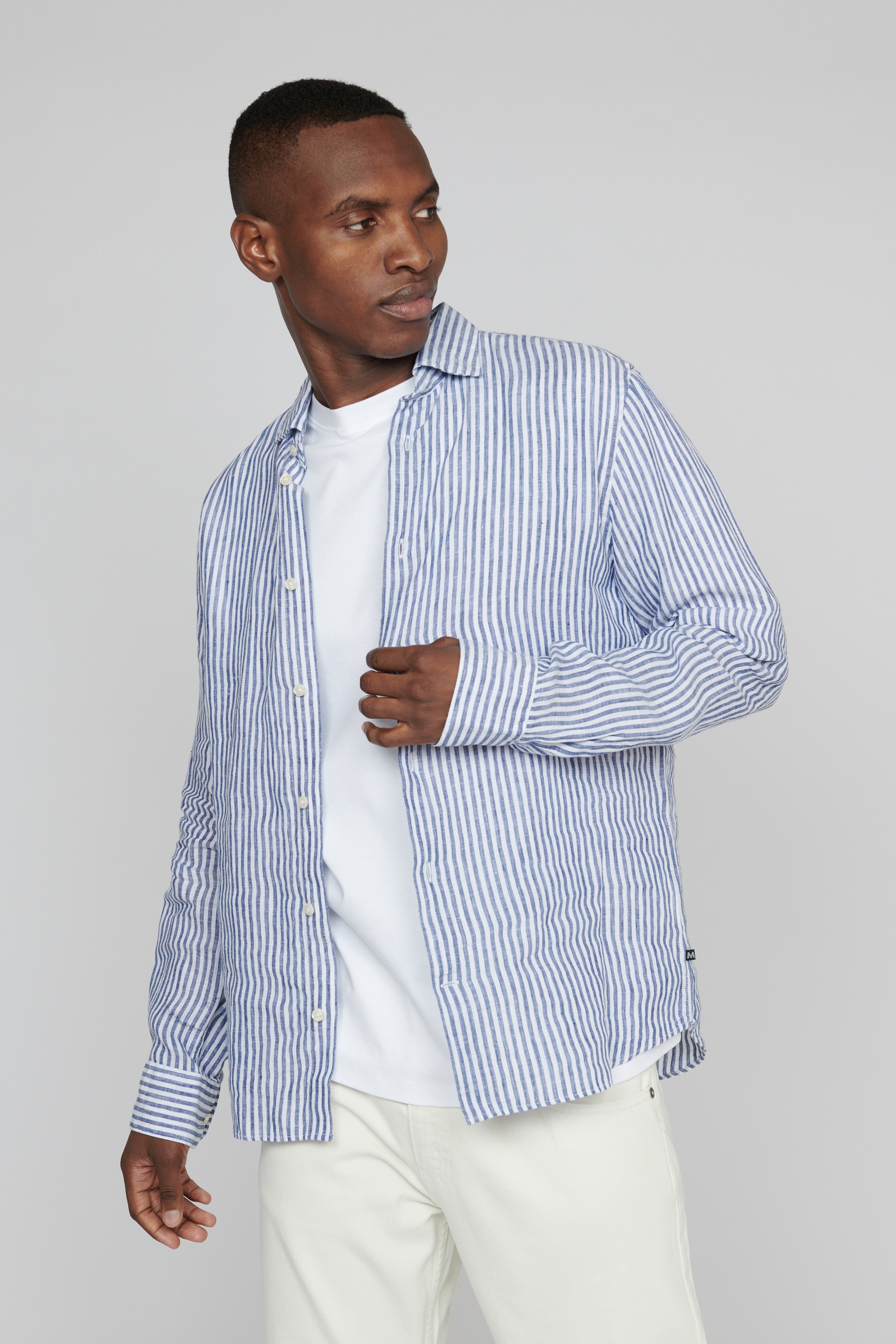 MAmarc Linen Shirt LOOKBOOK FRONT 30207239-194029