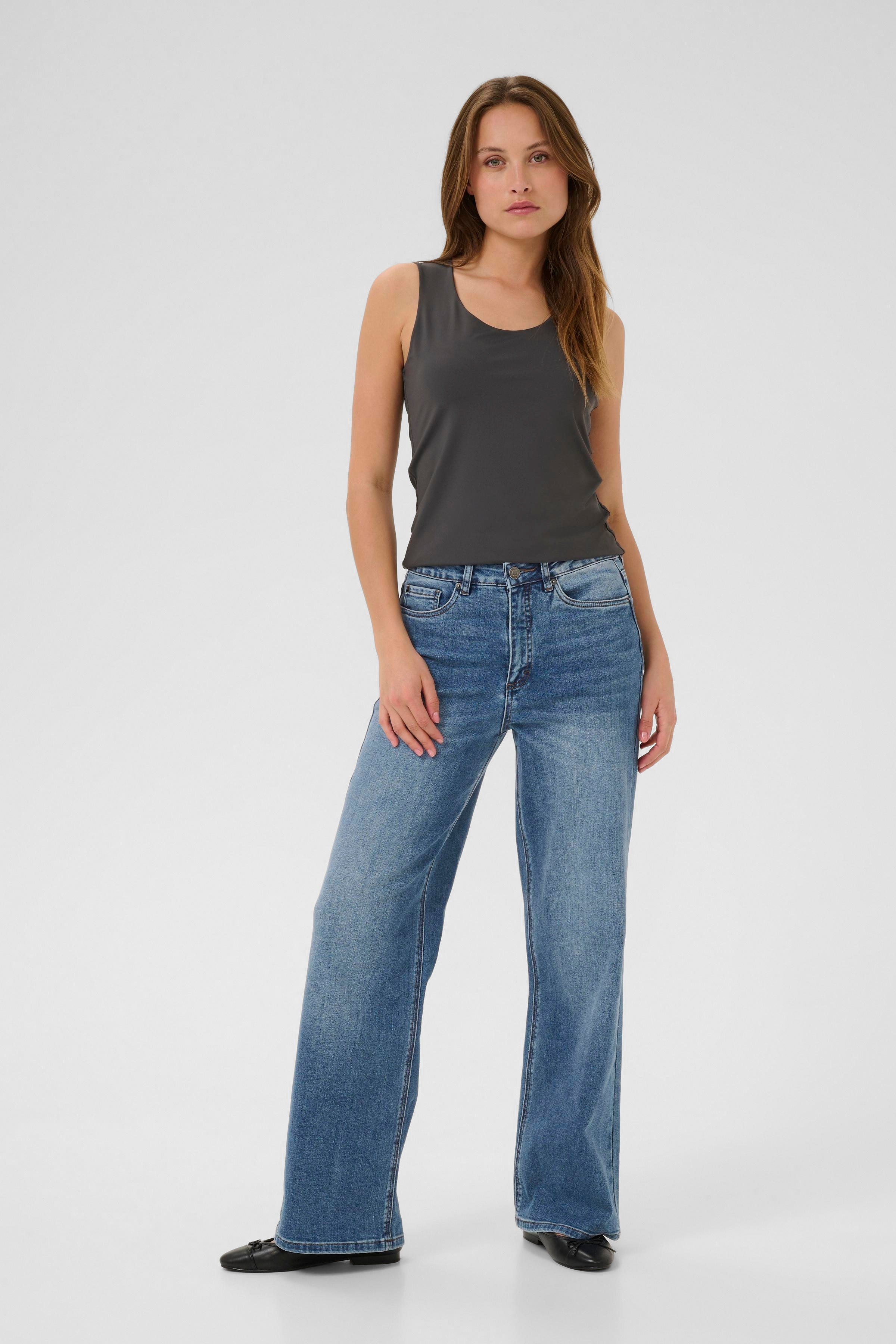 KAmeadow Jeans LOOKBOOK FRONT 10510711-102272