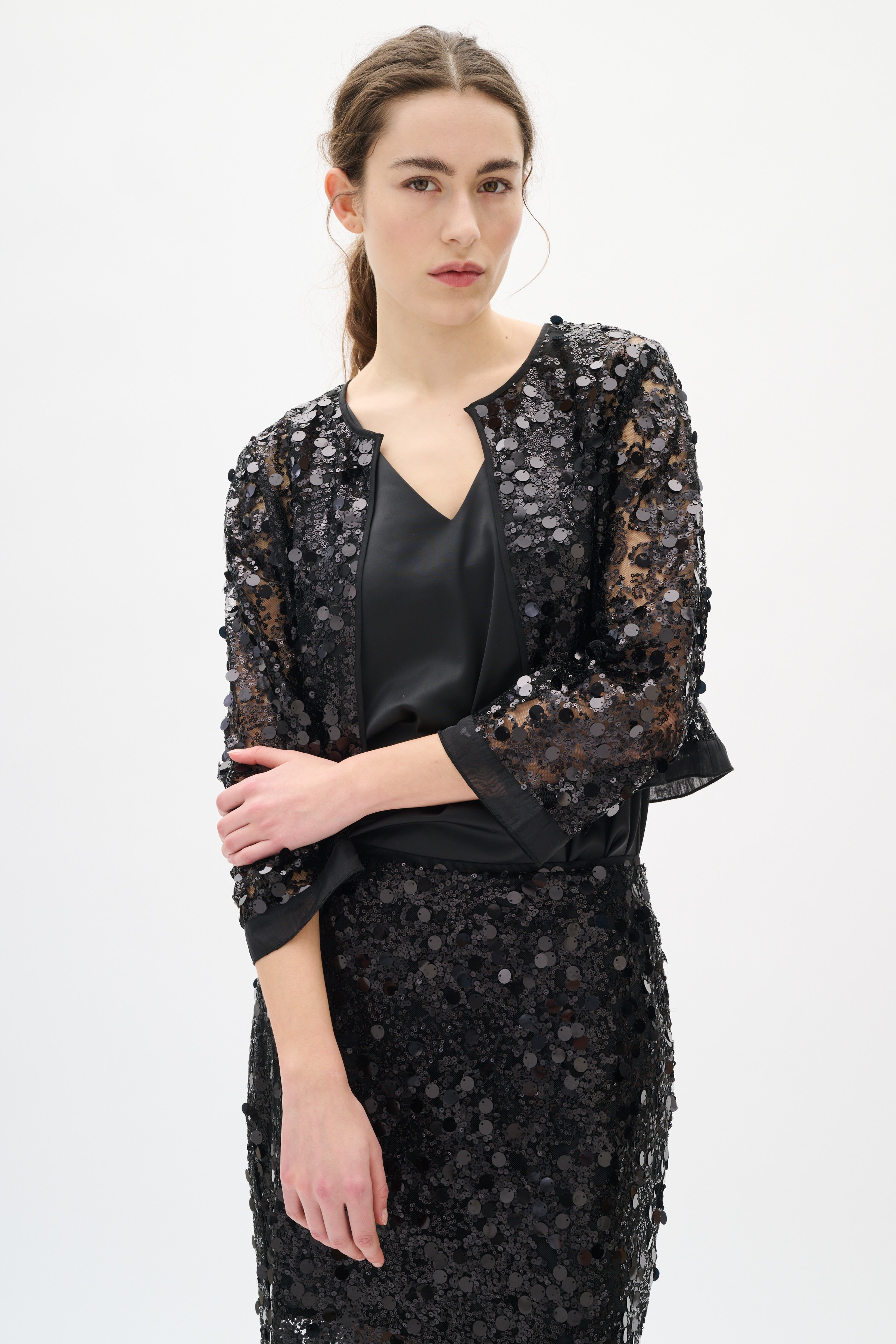 DAVINAIW Casual Pailletten Jacke LOOKBOOK FRONT 30112031-194008