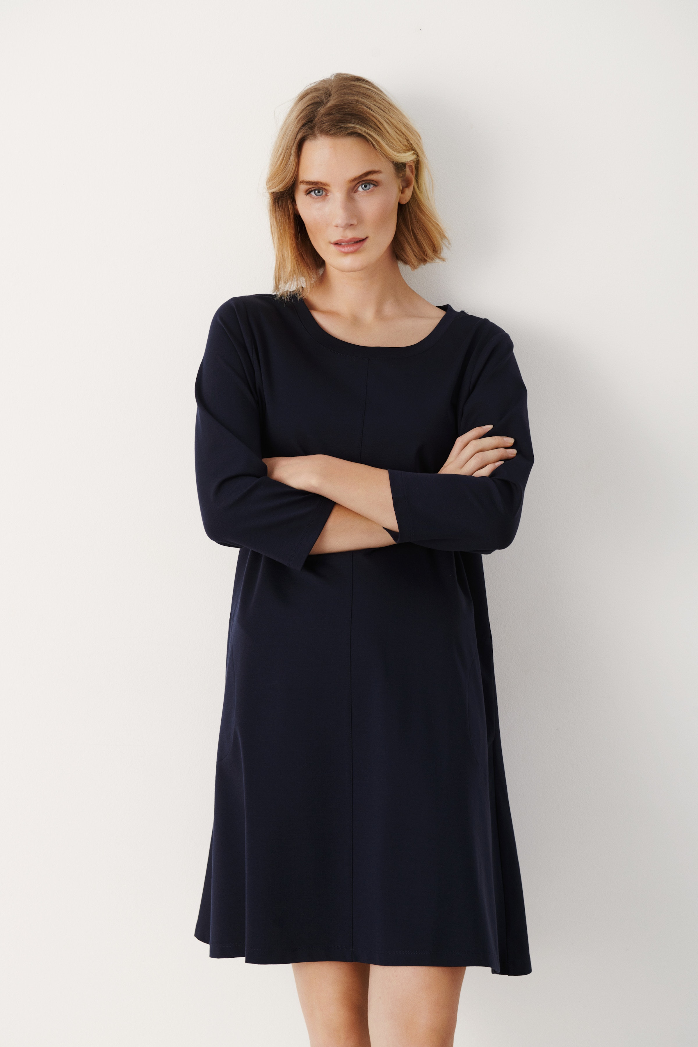 NanikaPW Jersey dress LOOKBOOK BACK 30306688-193924