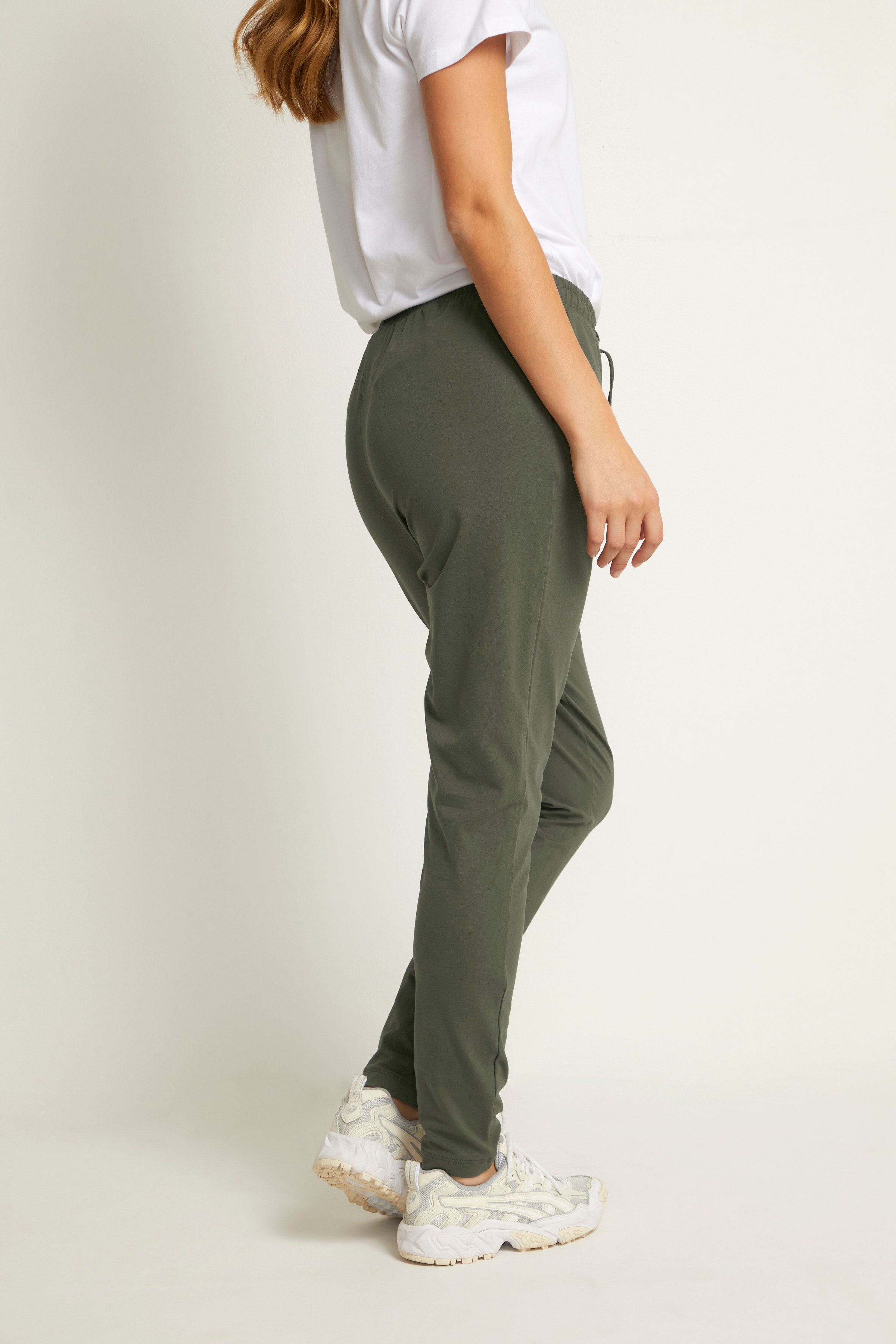 Linda Trousers LOOKBOOK BACK 10550279-50947