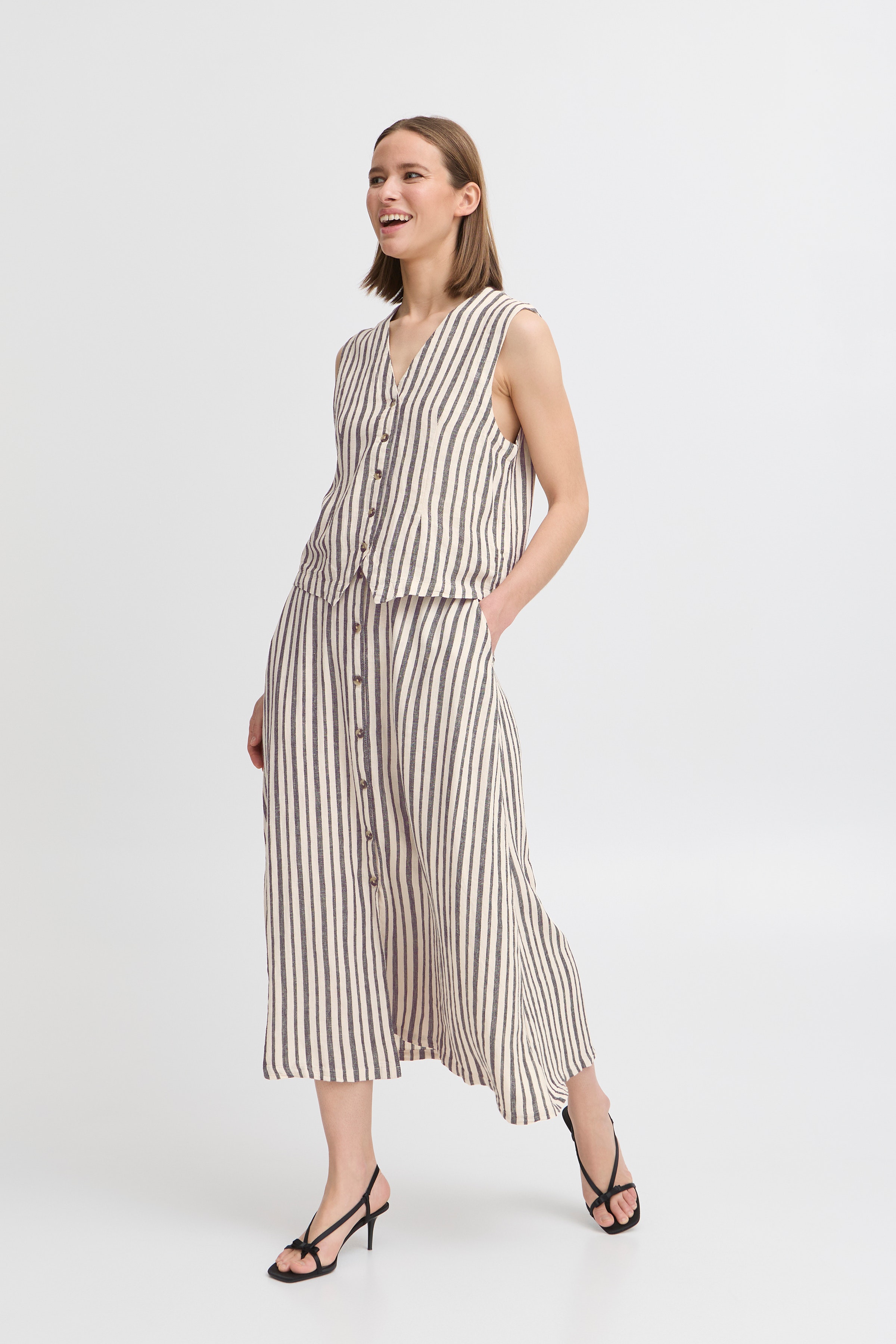 BYFALAKKA Kjol LOOKBOOK FRONT 20816610-204794
