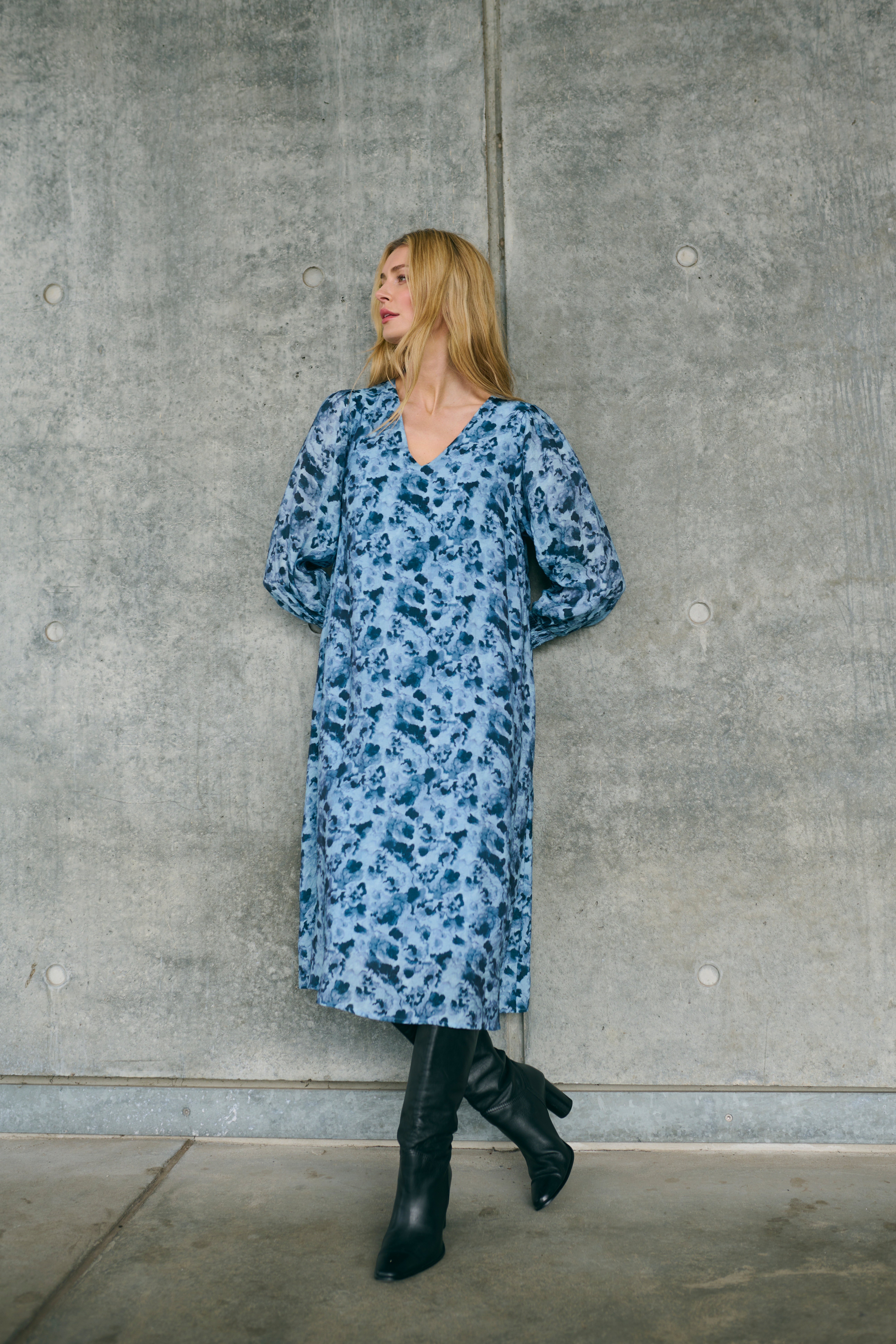 KAsus Kleid LOCATION NONE 10508171-105268