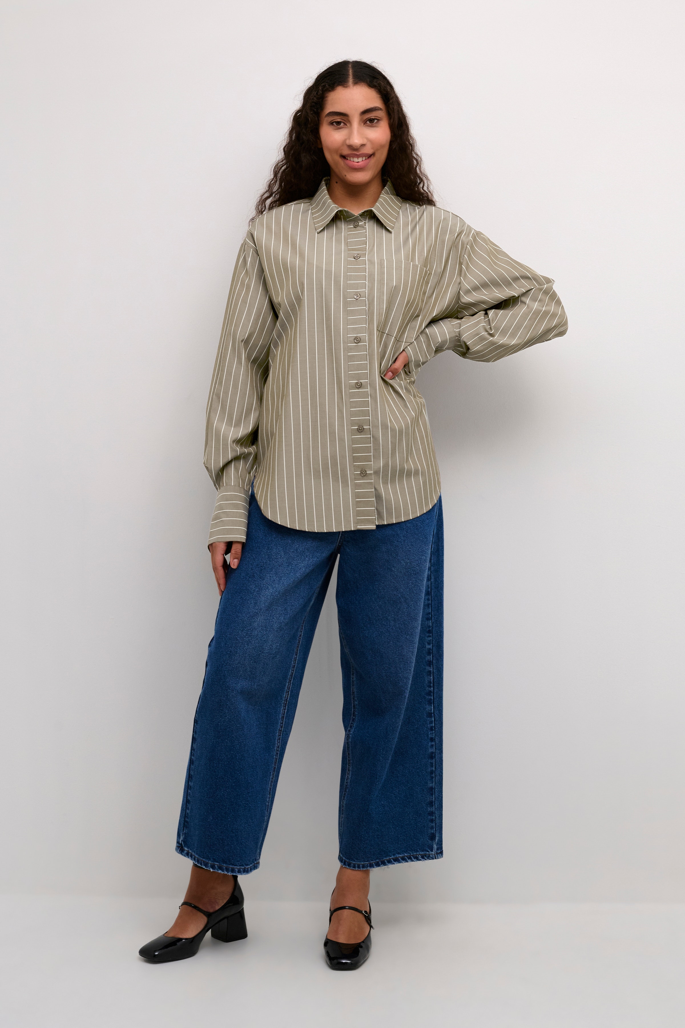 KAjerrie Shirt LOOKBOOK FRONT 10508974-106285