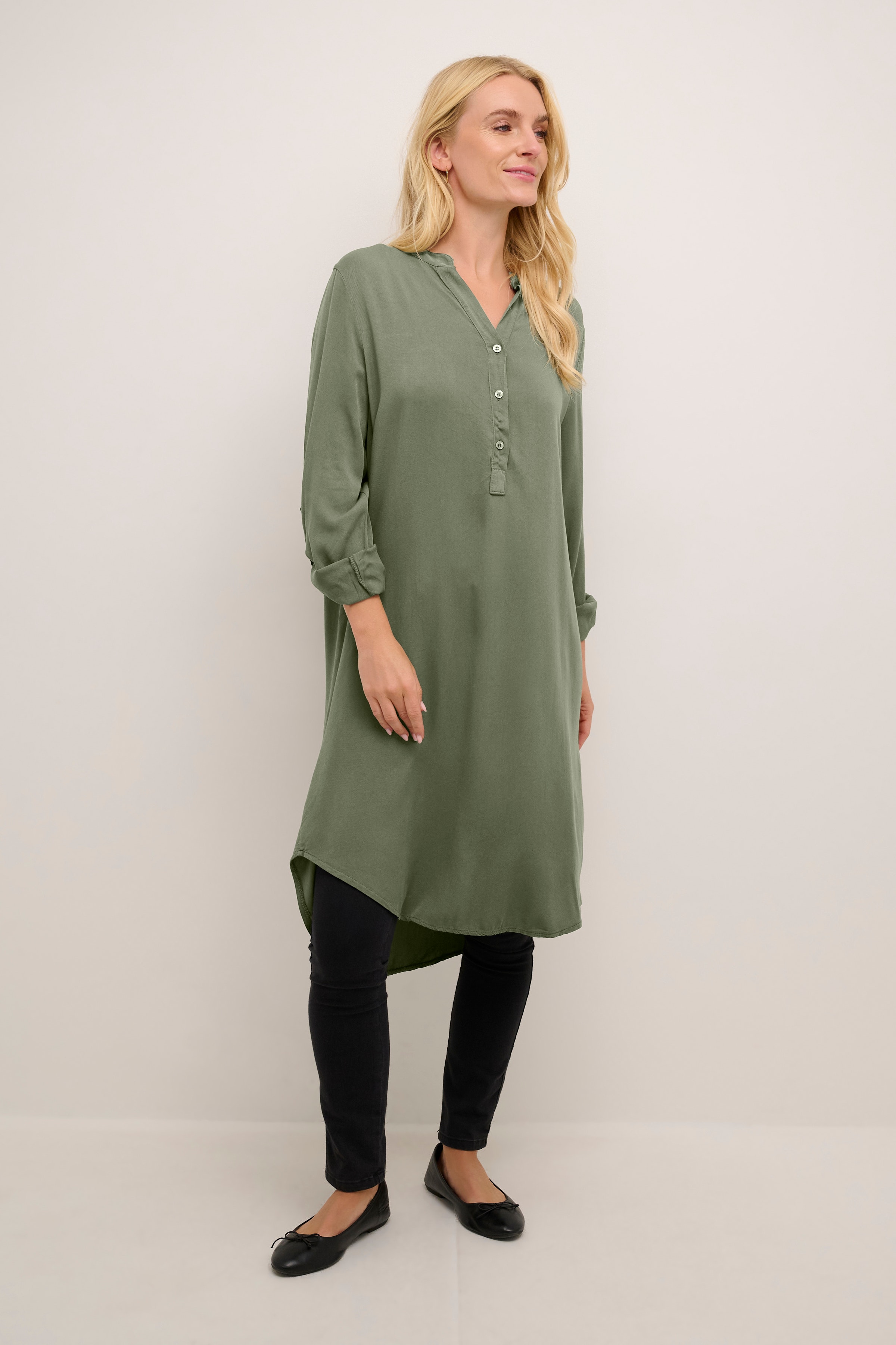 BParia Klänning LOOKBOOK FRONT 40103476-400622